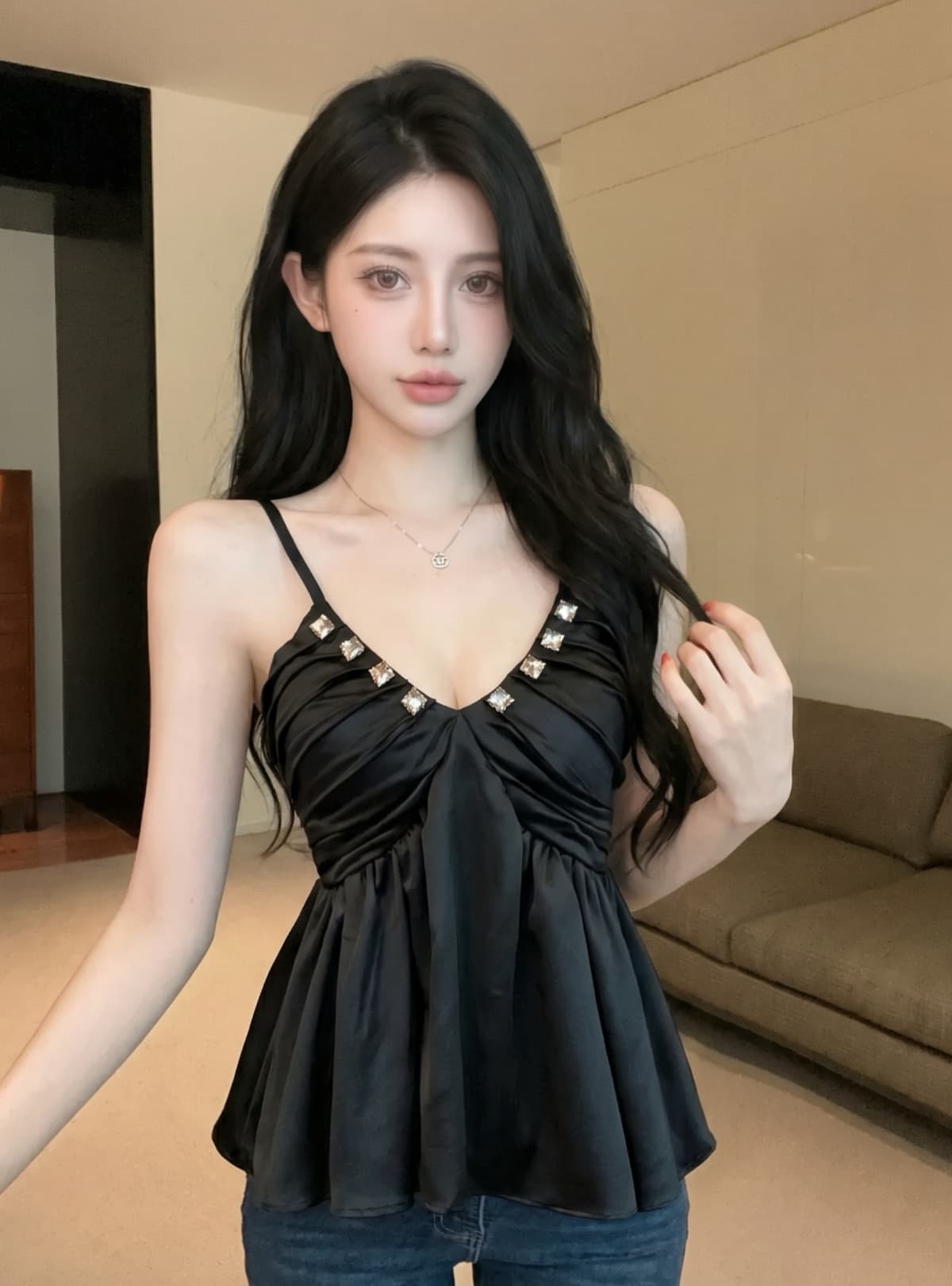 실사 빛 럭셔리 명문 여성 바람 고급 센스 캐미솔 여름 다이아몬드 세팅 V넥 주름 디자인 허리 수축 순수한 욕망 맨위 상세 이미지 2