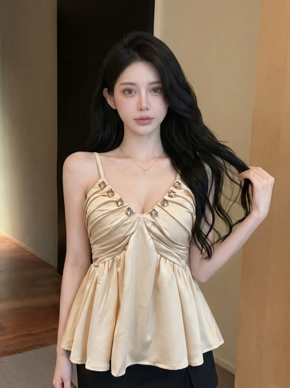 실사 빛 럭셔리 명문 여성 바람 고급 센스 캐미솔 여름 다이아몬드 세팅 V넥 주름 디자인 허리 수축 순수한 욕망 맨위 상세 이미지 13