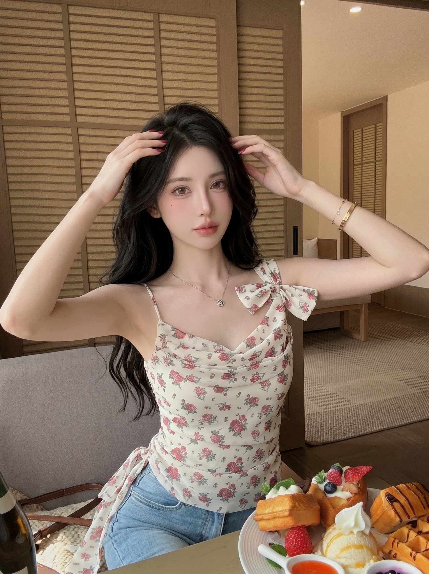 실사 프랑스식 순수한 욕망 나비 매듭 꽃무늬 불규칙 슬립 맨위 여성 여름 레트로 몸매 가꾸기 섹시함 레이스 셔츠 상세 이미지 1