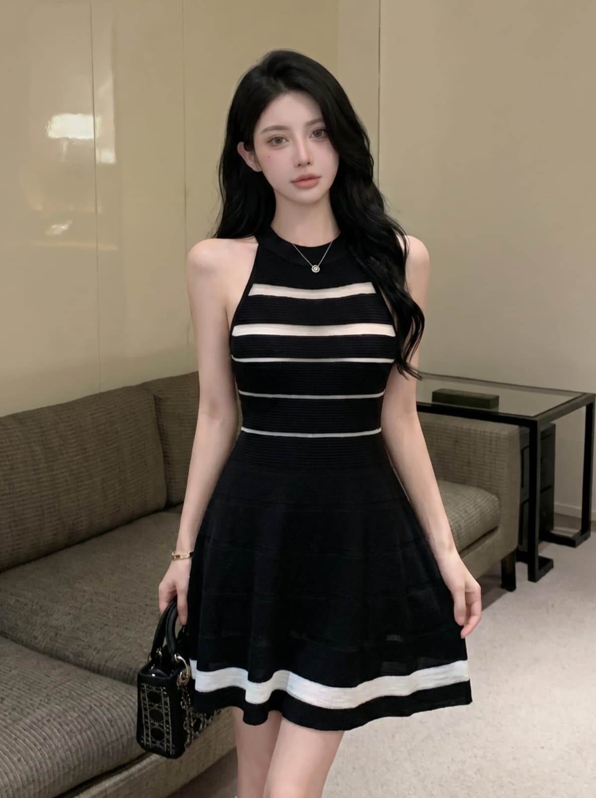 실사 프랑스식 니트 민소매 조끼 여성 드레스 여름 새로운 홀로우 아웃 섹시함 허리 수축 슬림해 보이는 품격 미니 스커트 상세 이미지 10