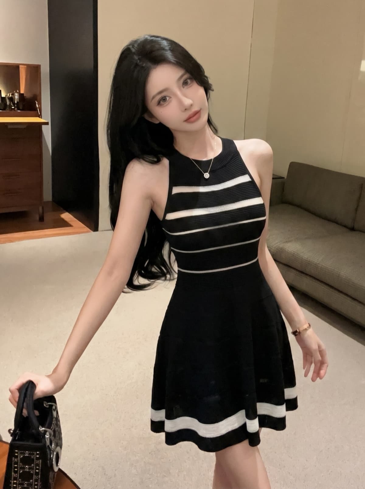 실사 프랑스식 니트 민소매 조끼 여성 드레스 여름 새로운 홀로우 아웃 섹시함 허리 수축 슬림해 보이는 품격 미니 스커트 상세 이미지 11