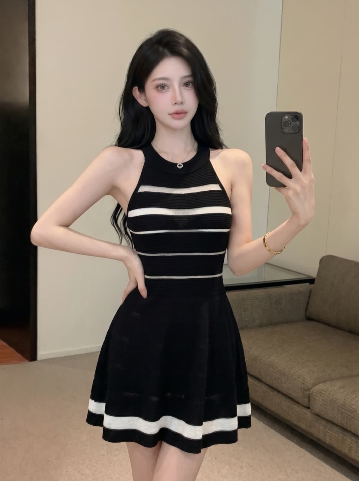 실사 프랑스식 니트 민소매 조끼 여성 드레스 여름 새로운 홀로우 아웃 섹시함 허리 수축 슬림해 보이는 품격 미니 스커트 상세 이미지 16