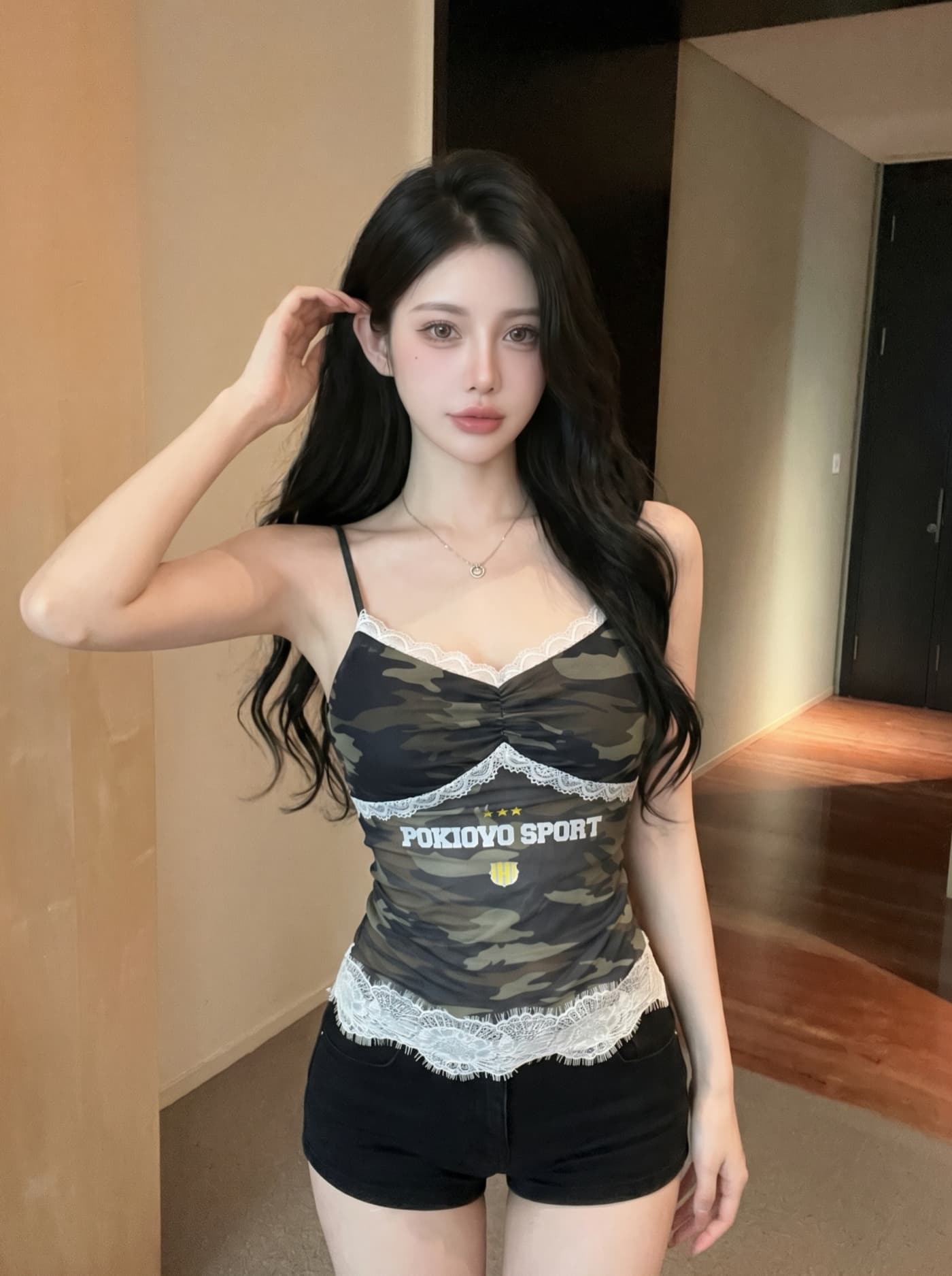 실사 아메리칸 레트로 알파벳 프린트 레이스 측면 카모플라주 캐미솔 여름 허리 수축 슬림해 보이는 핫걸 맨위 여성 상세 이미지 20