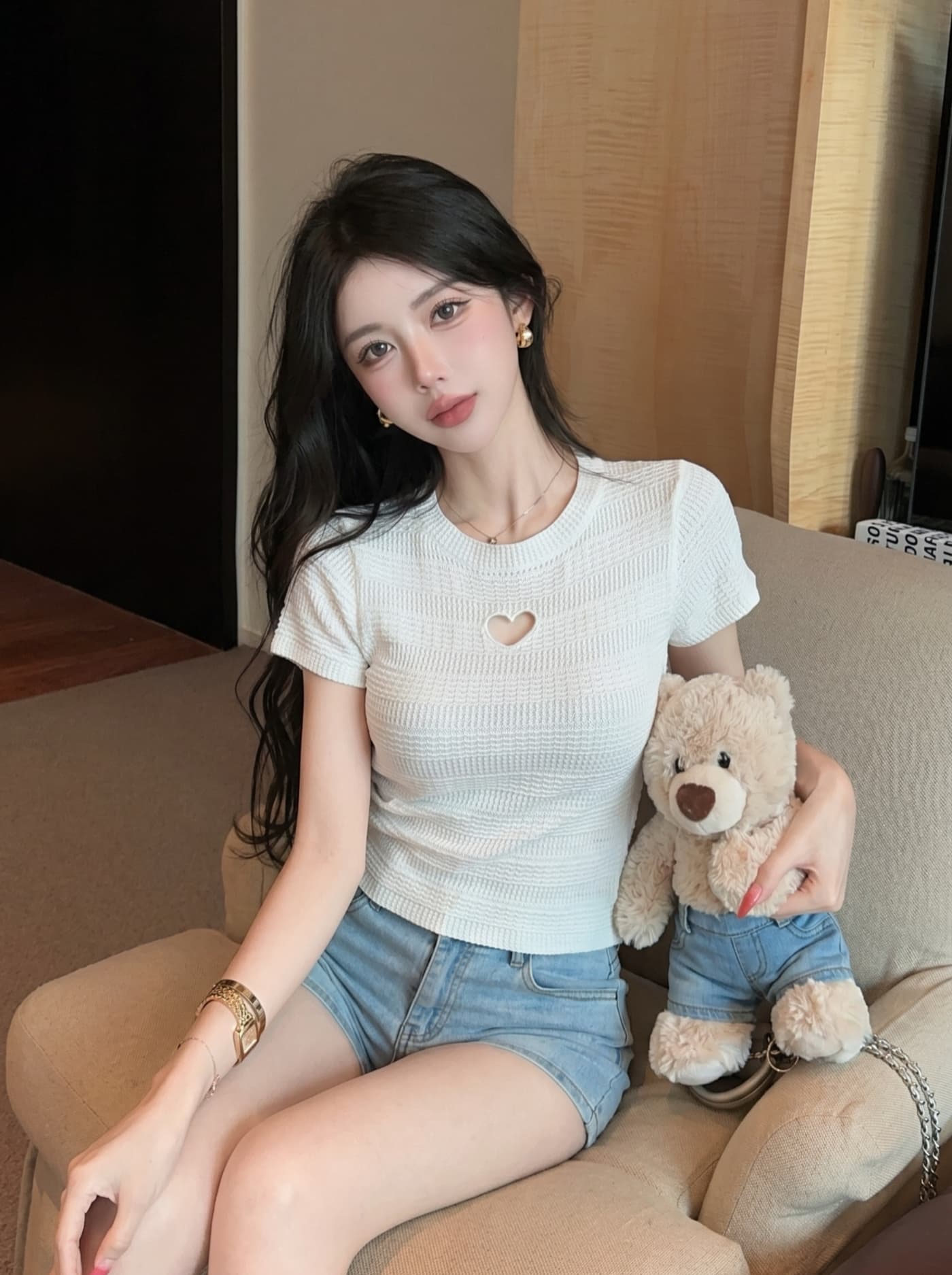 실사 여름 패션 디자인 센스 하트 홀로우 아웃 니트 반팔 티셔츠 여성 몸매 가꾸기 슬림해 보이는 Chic 외출용 맨위