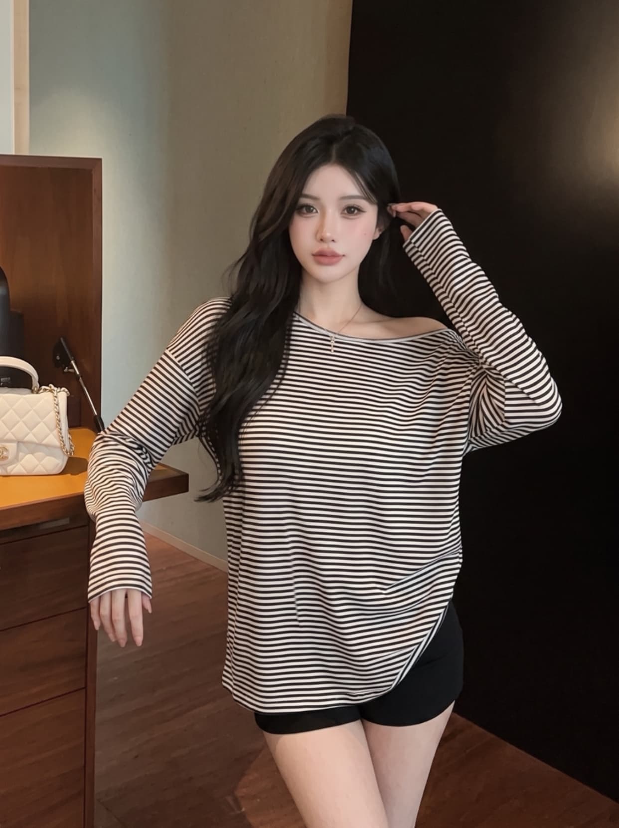 실사 백리스 스트랩 파란색 스트라이프 긴팔 티셔츠 여성 여름 얇은 스타일 루즈핏 맨위 느긋한 바람 자외선 차단 블라우스 상세 이미지 12