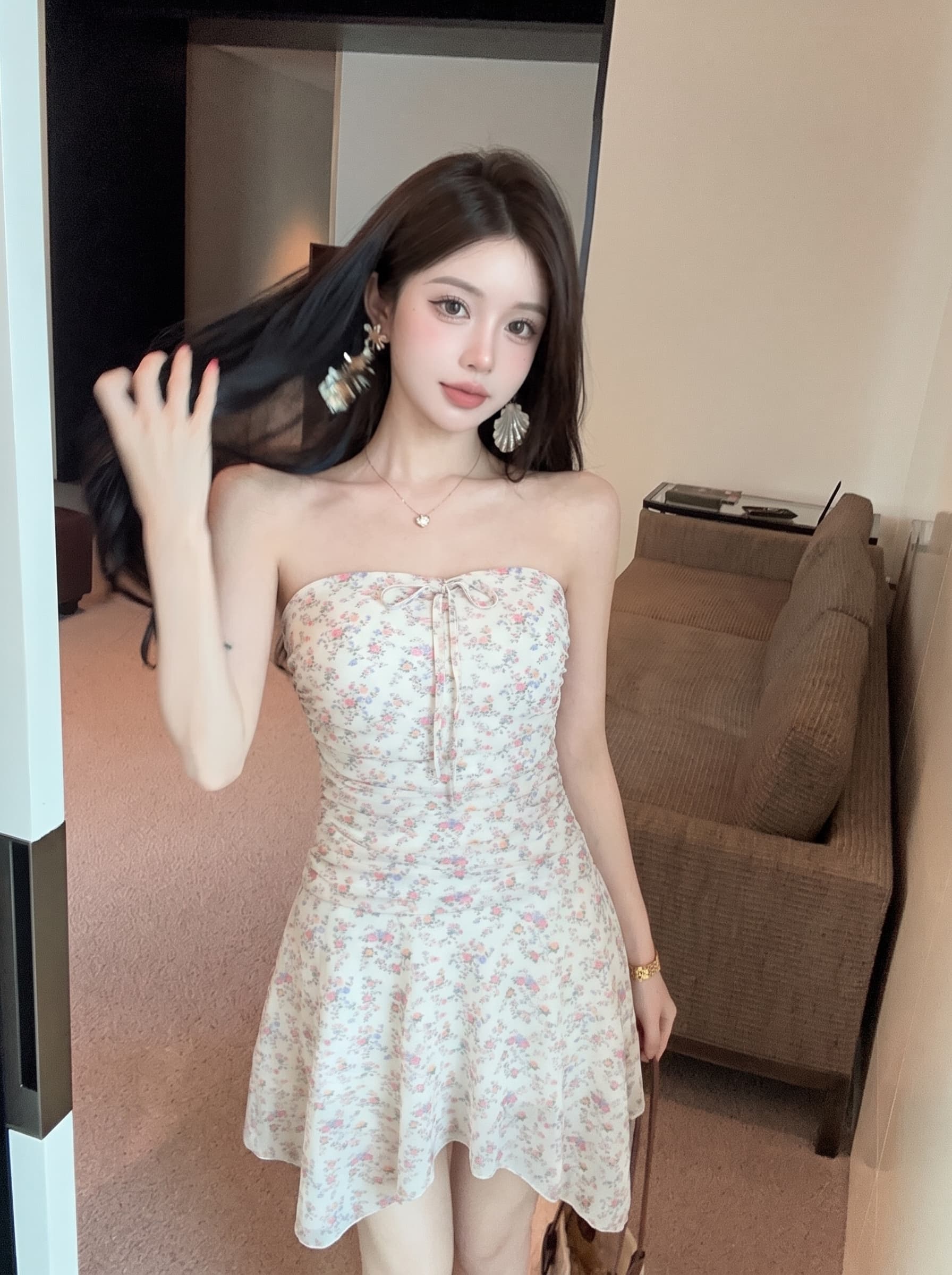 실사 디자인 센스 품격 다용도 튜브탑 꽃무늬 주름 허리 수축 슬림해 보이는 불규칙 여성 여름 드레스 미니 스커트 상세 이미지 8