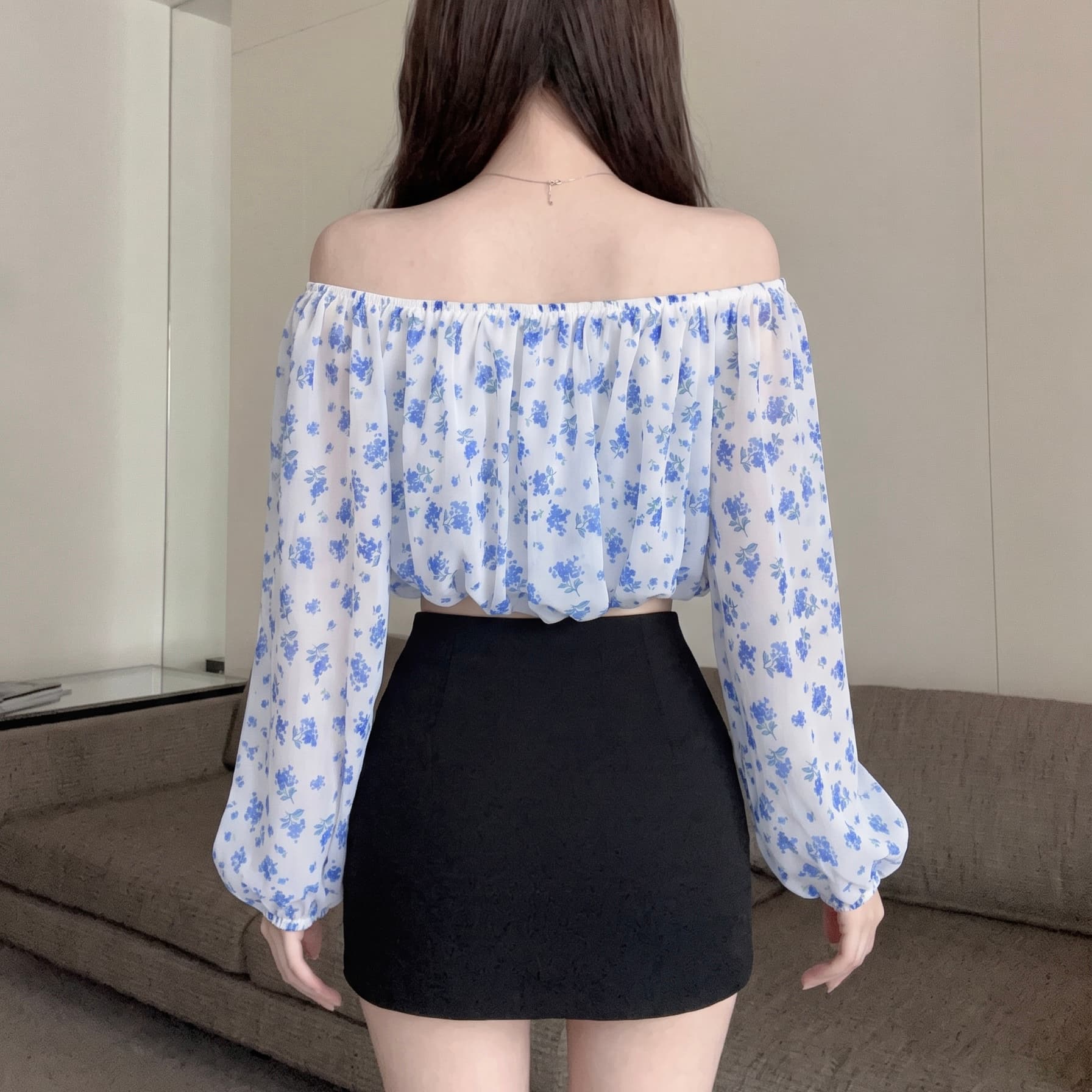 실사 프랑스식 부드러운 바람 오프숄더 꽃무늬 긴팔 티셔츠 여성 작은 대중 디자인 센스 품격 오프숄더 쇼트 스타일 맨위 이미지 5