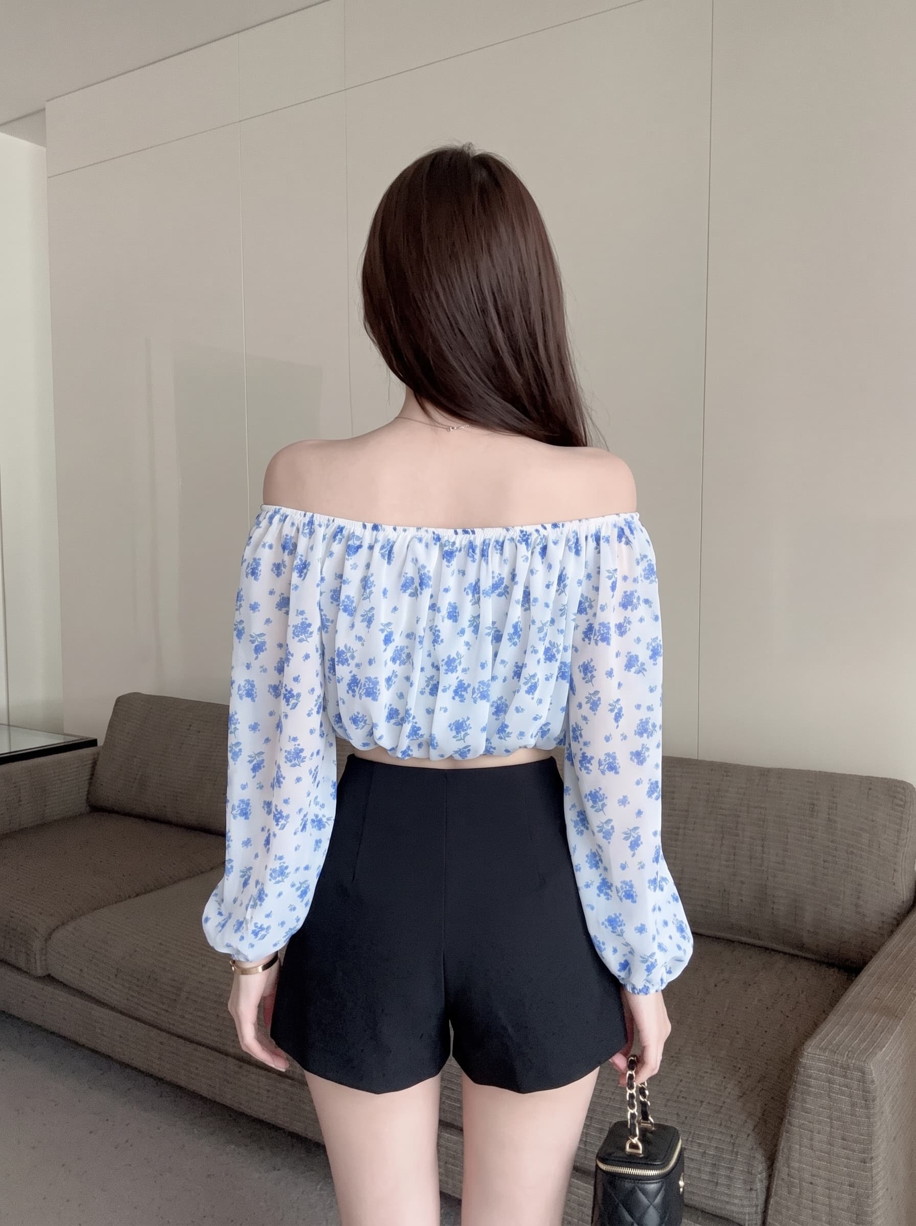 실사 프랑스식 부드러운 바람 오프숄더 꽃무늬 긴팔 티셔츠 여성 작은 대중 디자인 센스 품격 오프숄더 쇼트 스타일 맨위 상세 이미지 6