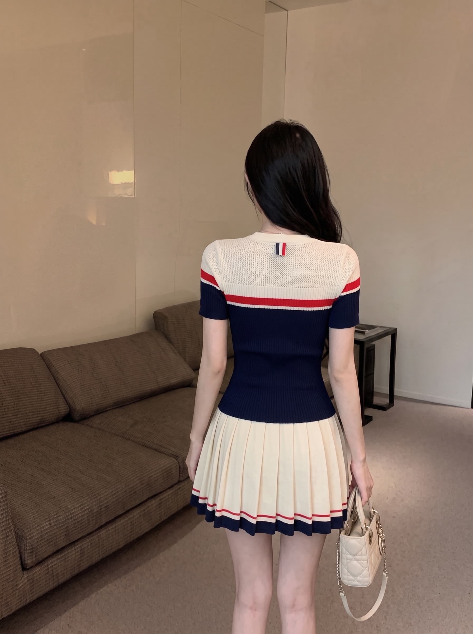 실사 학원 스타일 패션 세트 여성 여름 새로운 배색 홀로우 아웃 반팔 반신 플리츠 스커트 투피스 세트 상세 이미지 13
