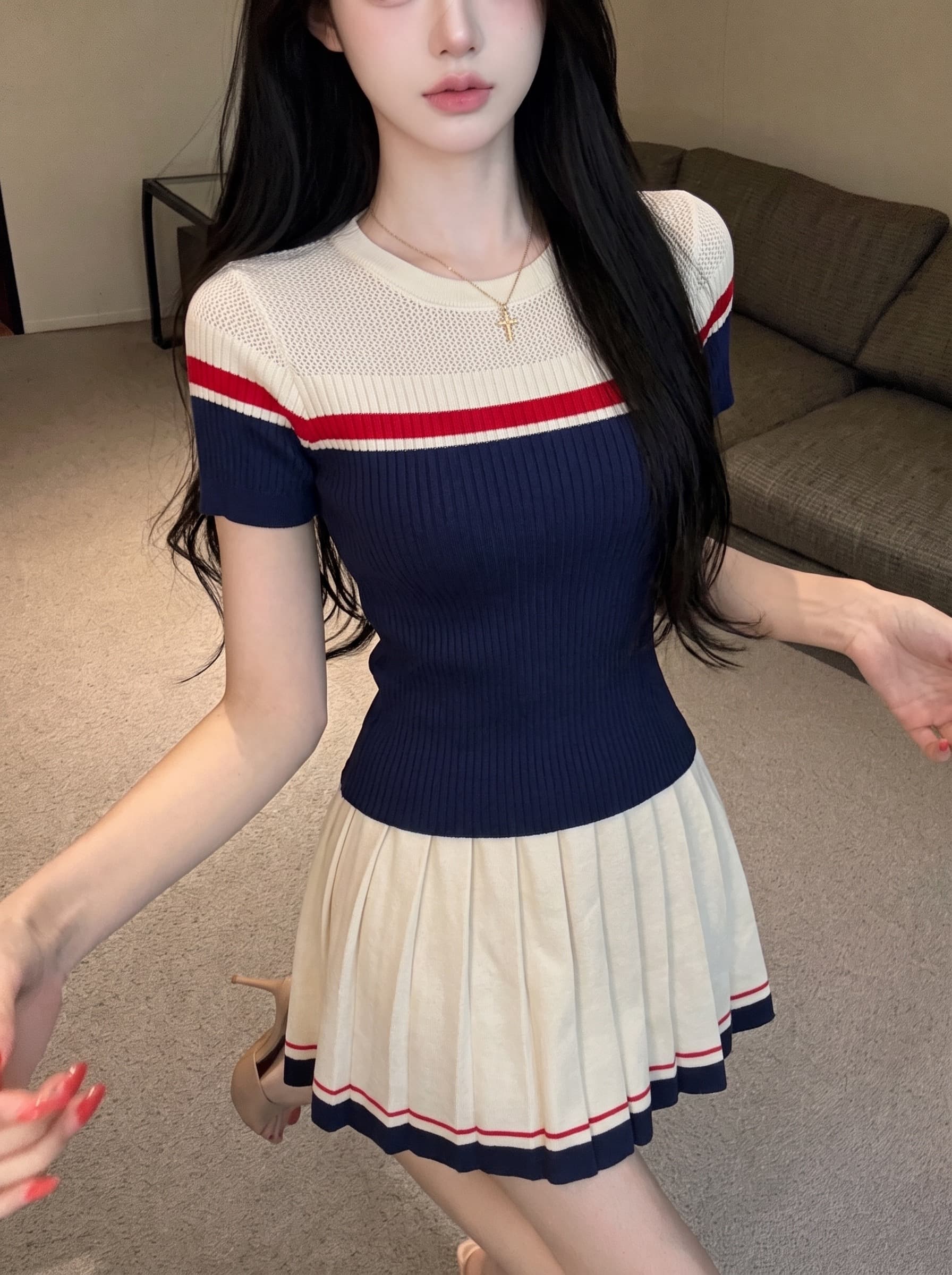 실사 학원 스타일 패션 세트 여성 여름 새로운 배색 홀로우 아웃 반팔 반신 플리츠 스커트 투피스 세트 이미지 3