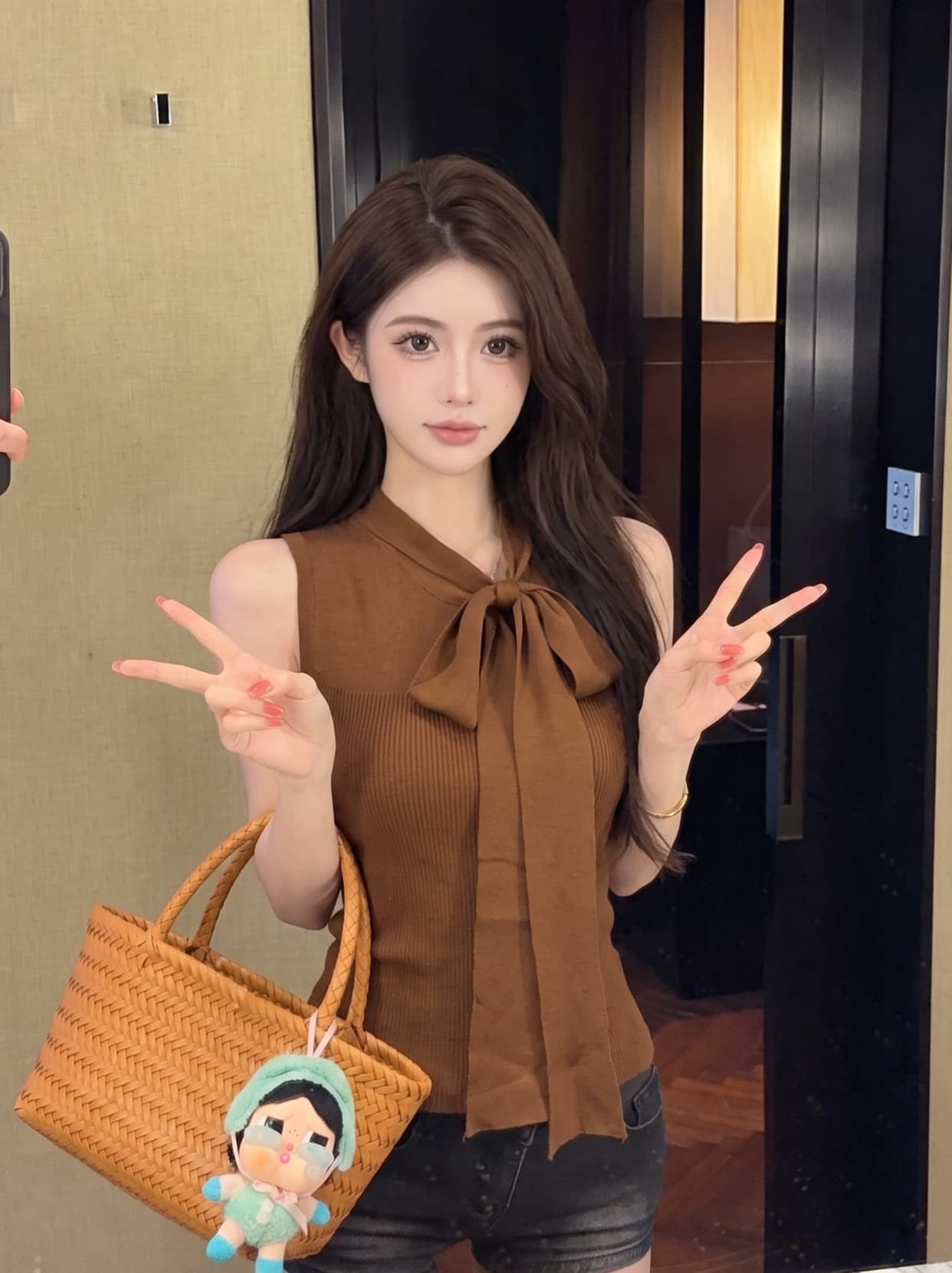 실사 작은 샤넬 스타일 로얄 자매 리본 V넥 민소매 니트 스웨터 여성 여름 몸매 가꾸기 섹시함 핫걸 민소매 맨위 여성 상세 이미지 14