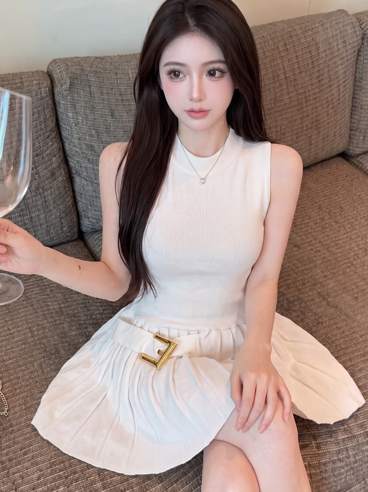 실사 작은 샤넬 스타일 품격 디자인 센스 플리츠 민소매 여성 드레스 여름 허리 수축 슬림해 보이는 라운드 넥 플리츠 미니 스커트 이미지 3