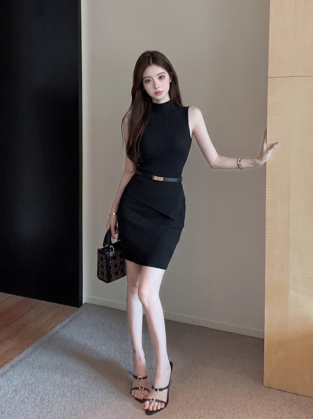 실사 한국 스타일 패션 레트로 라운드 넥 민소매 밑단 니트 조끼 맨위 타이트 스커트 반 스커트 벨트 포함 세트 상세 이미지 8