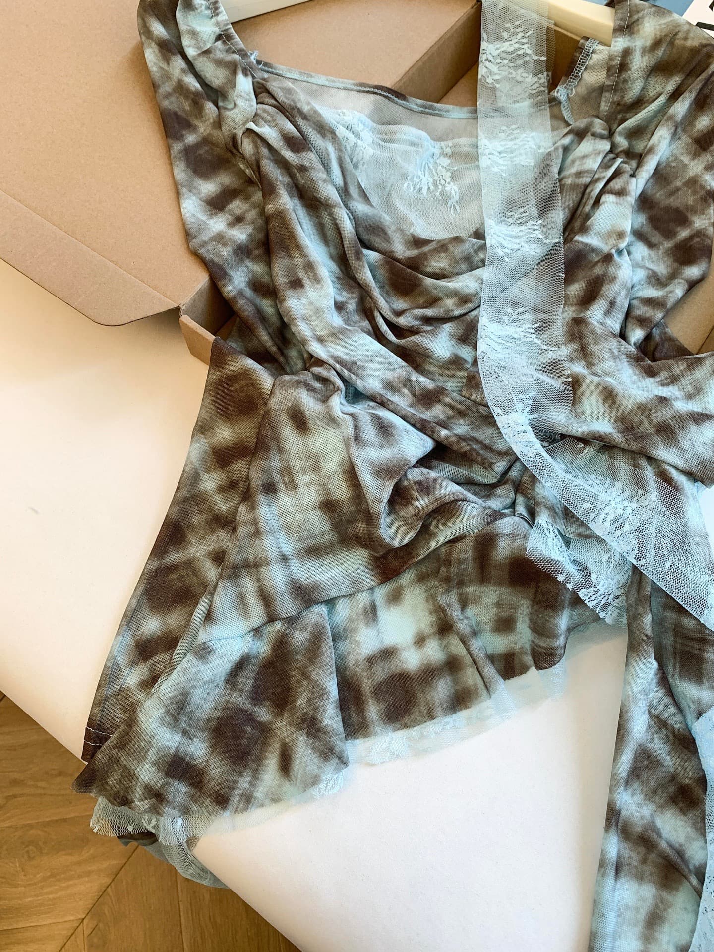 실사 핫걸 순수한 욕망 광장 칼라 홀치기 염색 레이스 조각 주름 불규칙 프릴 리본 긴팔 티셔츠 맨위 상세 이미지 8