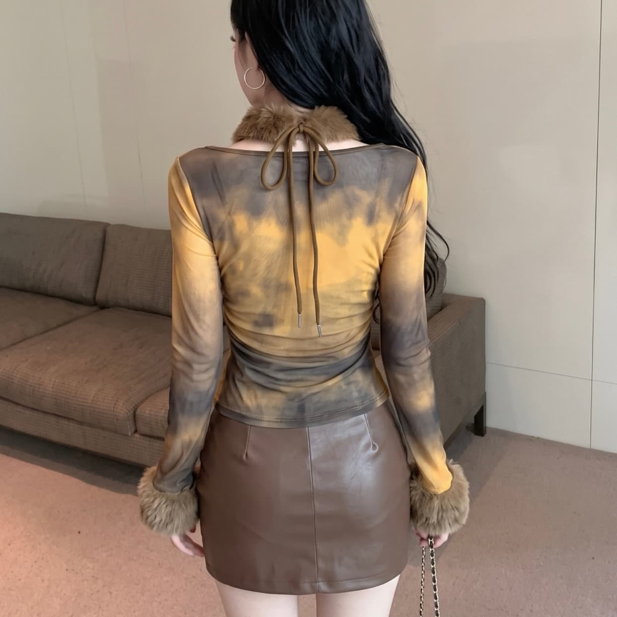 실사 디자인 센스 홀치기 염색 플리스 목도리 긴팔 티셔츠 여성 가을 허리 수축 슬림해 보이는 맨위 Chic 망사 맨위 이미지 6