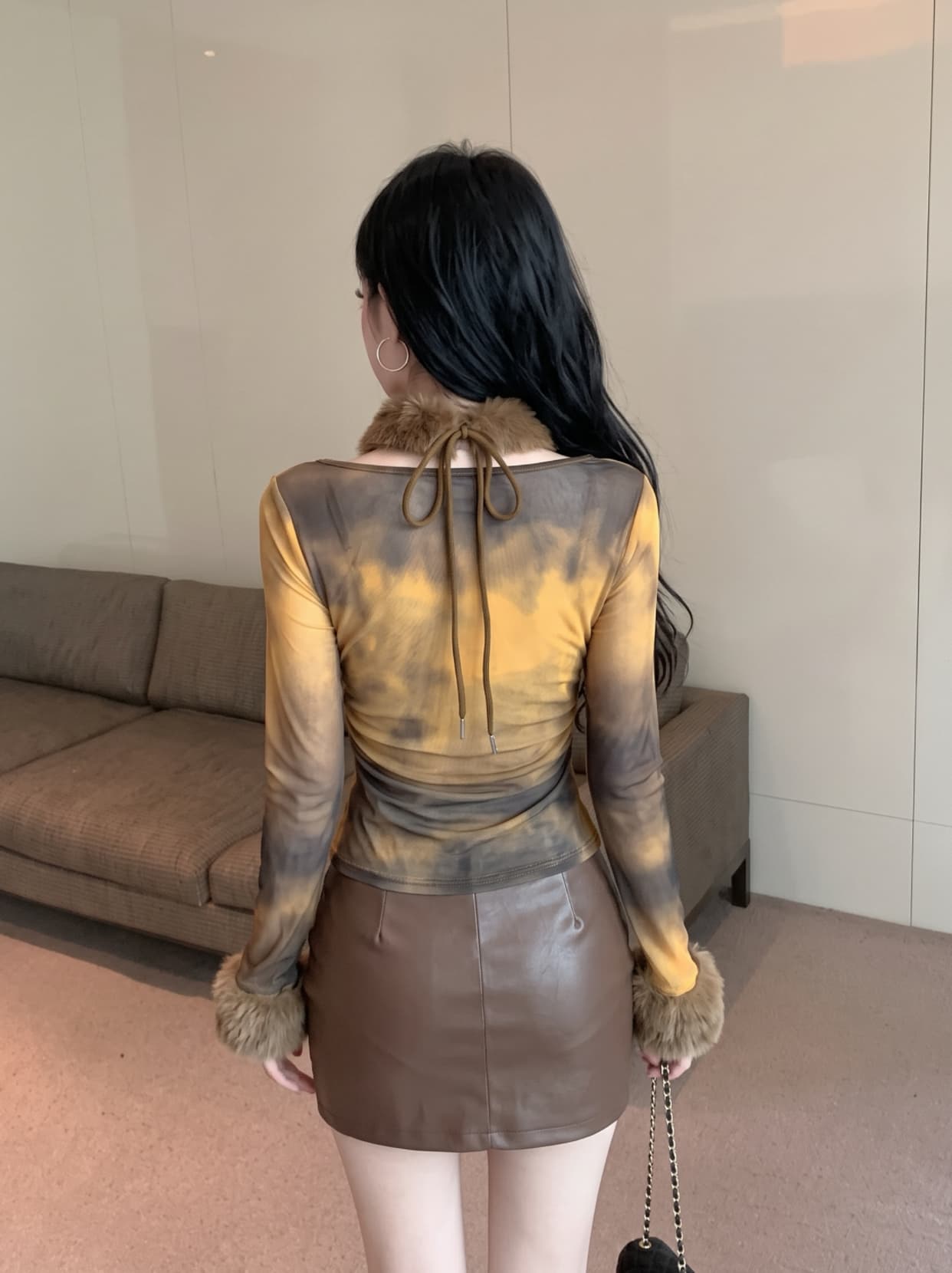 실사 품격 명문 여성 경기 플리스 목도리 긴팔 티셔츠 핫걸 단층 시스루 망사 광장 칼라 쇼트 스타일 맨위 상세 이미지 8