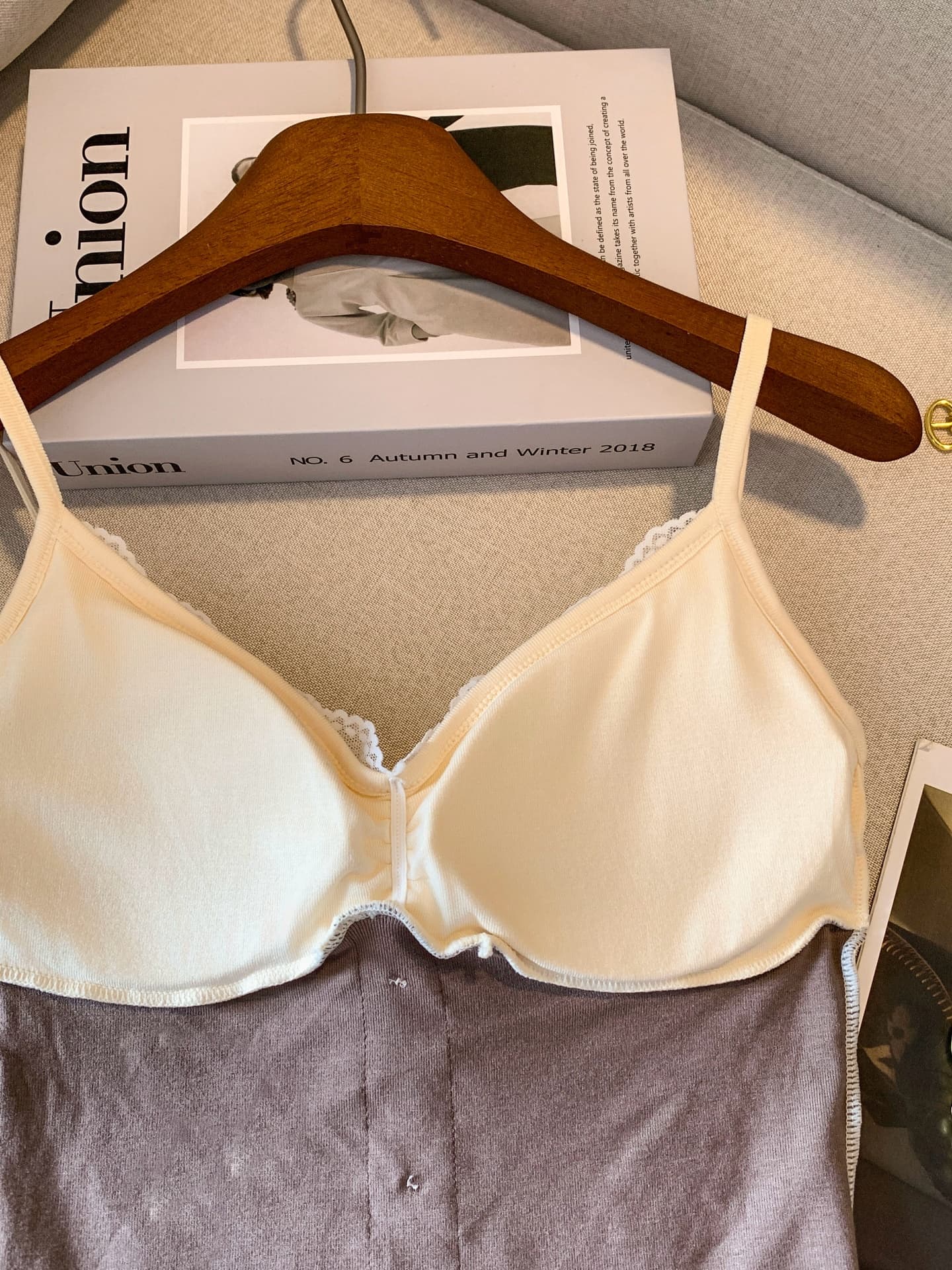 실사 순수한 욕망 바람 V넥 레이스 레이스 패치워크 캐미솔 여름 새로운 몸매 가꾸기 고정 벨트 가슴 패드 의류 상세 이미지 10