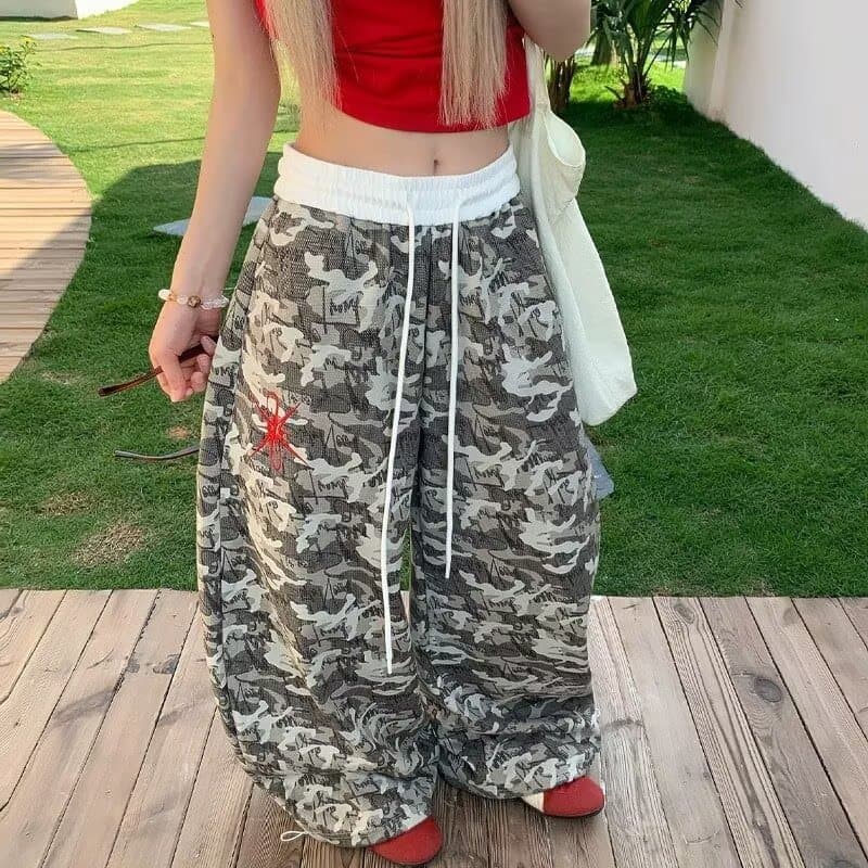 여름 새로운 아메리칸 레트로 카모플라주 워크웨어 팬츠 기타 주머니 모통이 칼 바지 루즈핏 거리 프로필 모양 스트레이트 바지 남자