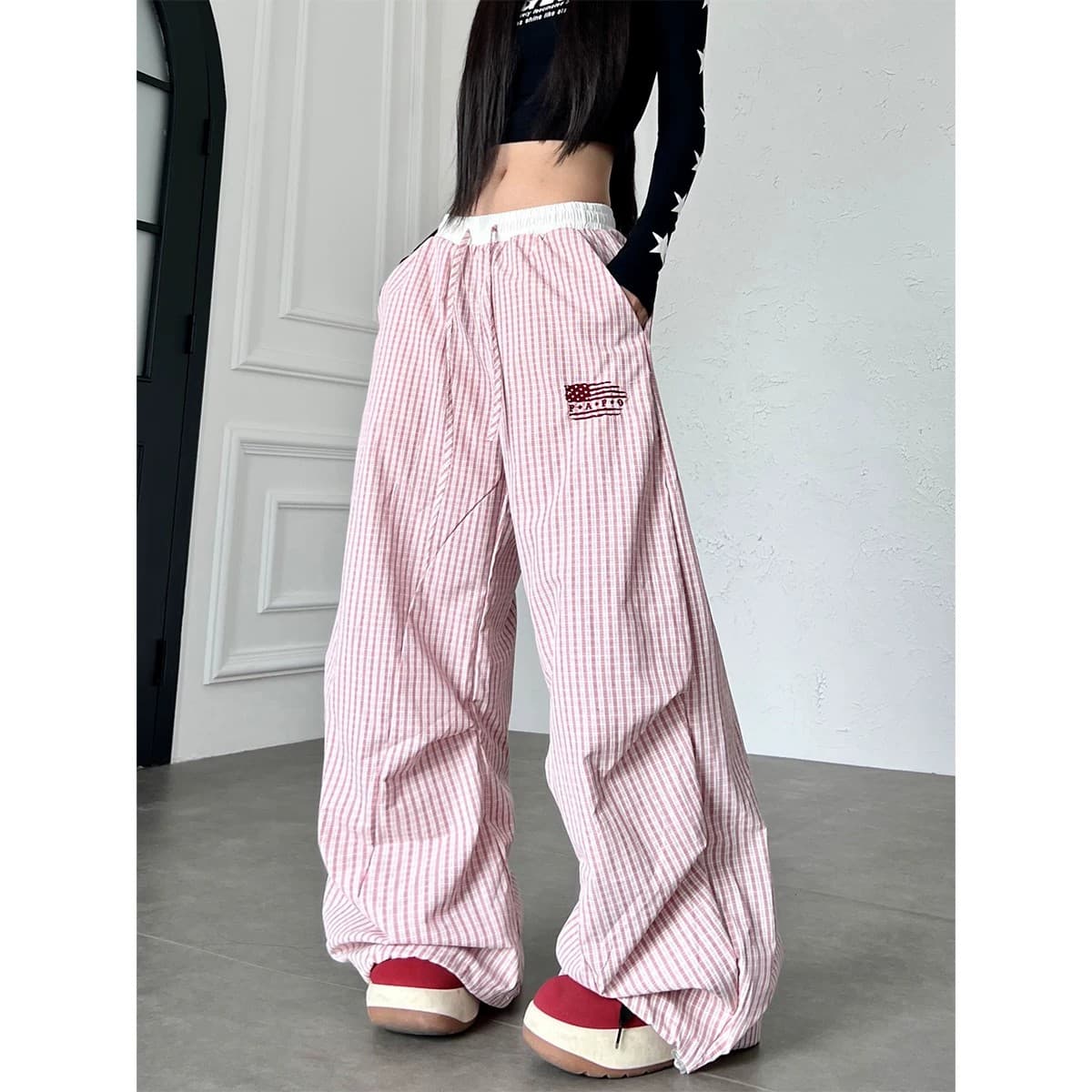 아메리칸 레트로 주름 디자인 센스 체크무늬 캐주얼 바지 여성 루즈핏 캐주얼 다용도 와이드 레그 팬츠 긴 바지