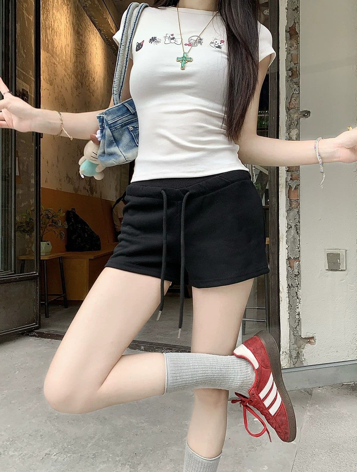 허리밴드 펌프 로프 슬림해 보이는 핫 바지 여름 새로운 캐주얼 바지 하이웨이스트 주머니 반바지 여성 트렌디 상세 이미지 8
