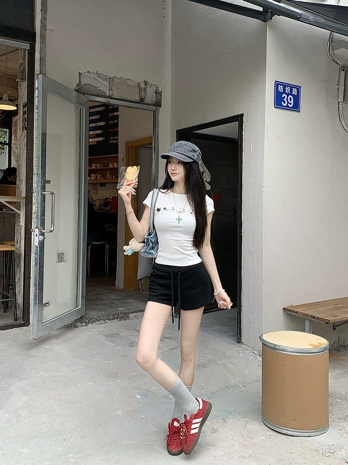 허리밴드 펌프 로프 슬림해 보이는 핫 바지 여름 새로운 캐주얼 바지 하이웨이스트 주머니 반바지 여성 트렌디 상세 이미지 10