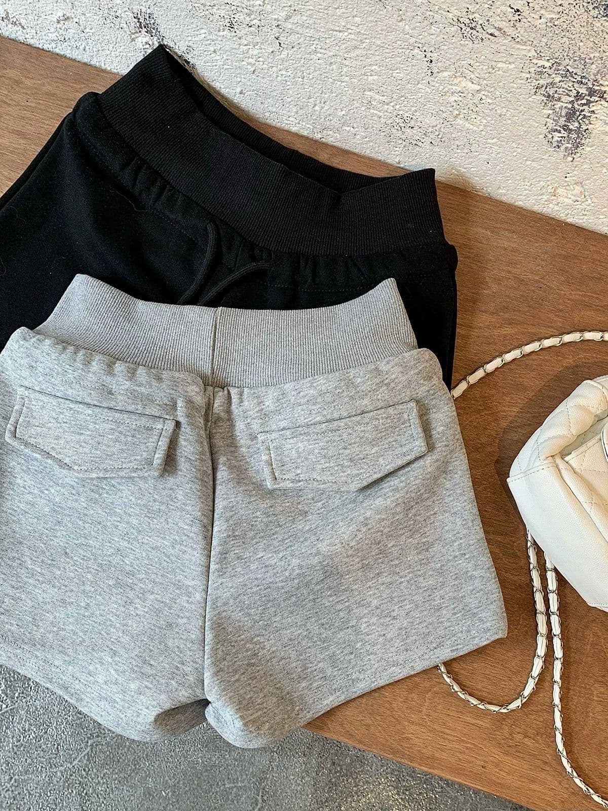 허리밴드 펌프 로프 슬림해 보이는 핫 바지 여름 새로운 캐주얼 바지 하이웨이스트 주머니 반바지 여성 트렌디 상세 이미지 24