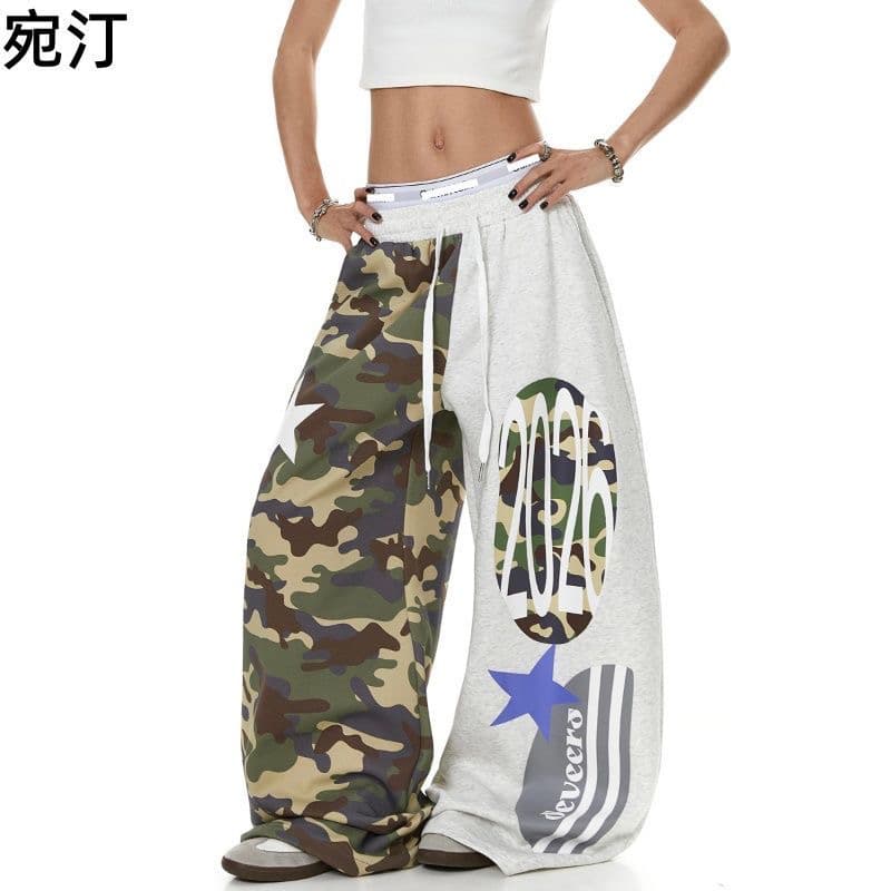 아메리칸 레트로 프린트 카모플라주 와이드 레깅스 바지 거리 핫걸 루즈핏 웃음 하 모통이 칼 바닥 청소 캐주얼 긴 바지 이미지 2