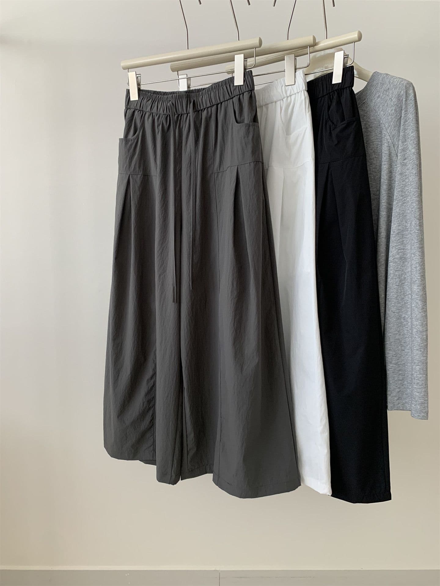 허리밴드 디자인 센스 펌프 Pleat 와이드 레깅스 바지 여름 새로운 한 부서 패션 느긋한 느슨함 속도 건조한 9 포인트 캐주얼 바지 상세 이미지 2