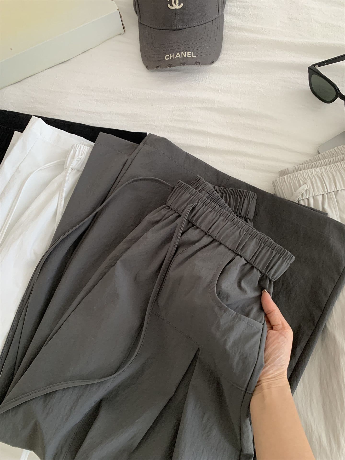 허리밴드 디자인 센스 펌프 Pleat 와이드 레깅스 바지 여름 새로운 한 부서 패션 느긋한 느슨함 속도 건조한 9 포인트 캐주얼 바지 상세 이미지 7