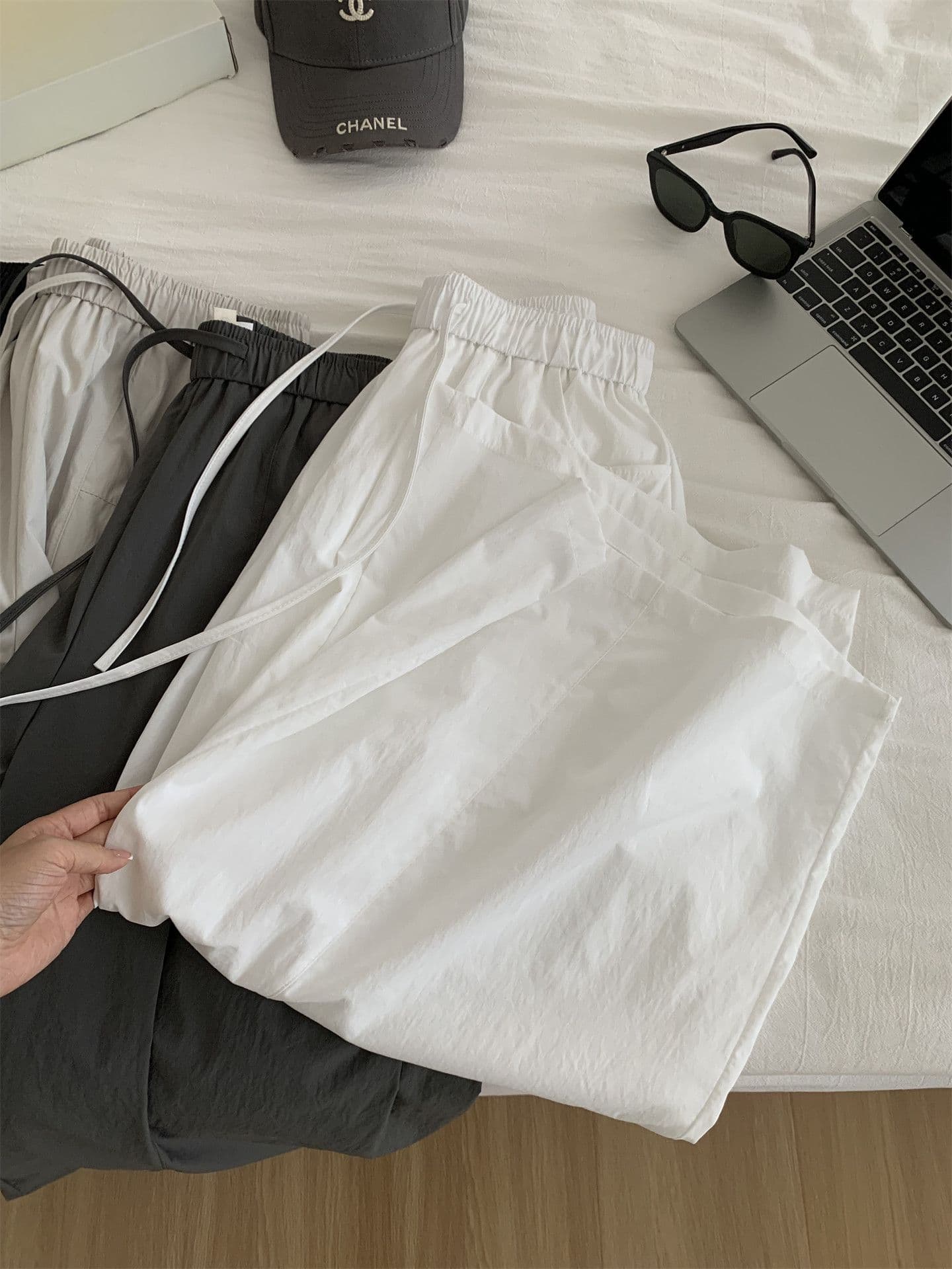 허리밴드 디자인 센스 펌프 Pleat 와이드 레깅스 바지 여름 새로운 한 부서 패션 느긋한 느슨함 속도 건조한 9 포인트 캐주얼 바지 상세 이미지 9