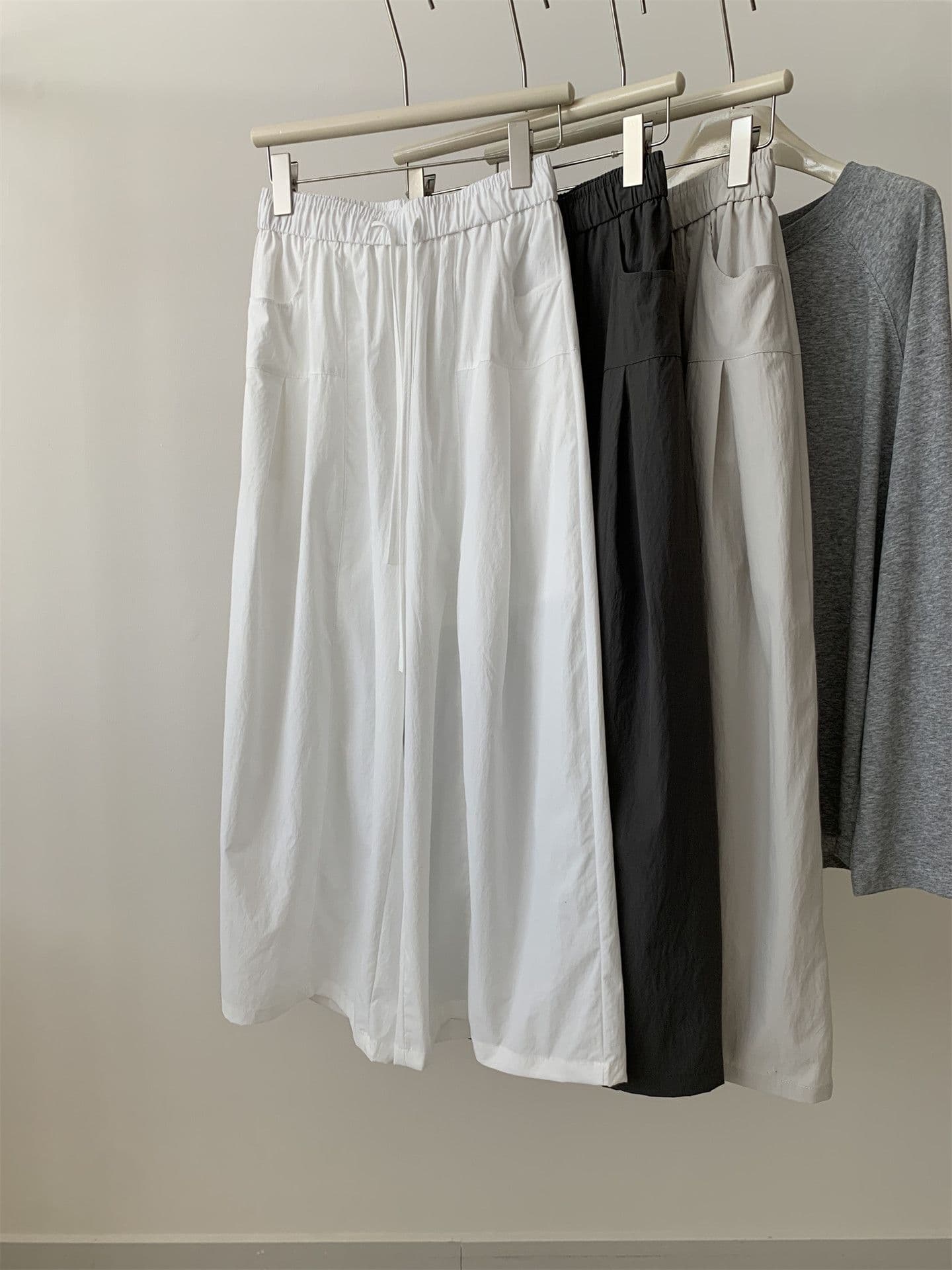 허리밴드 디자인 센스 펌프 Pleat 와이드 레깅스 바지 여름 새로운 한 부서 패션 느긋한 느슨함 속도 건조한 9 포인트 캐주얼 바지 상세 이미지 20
