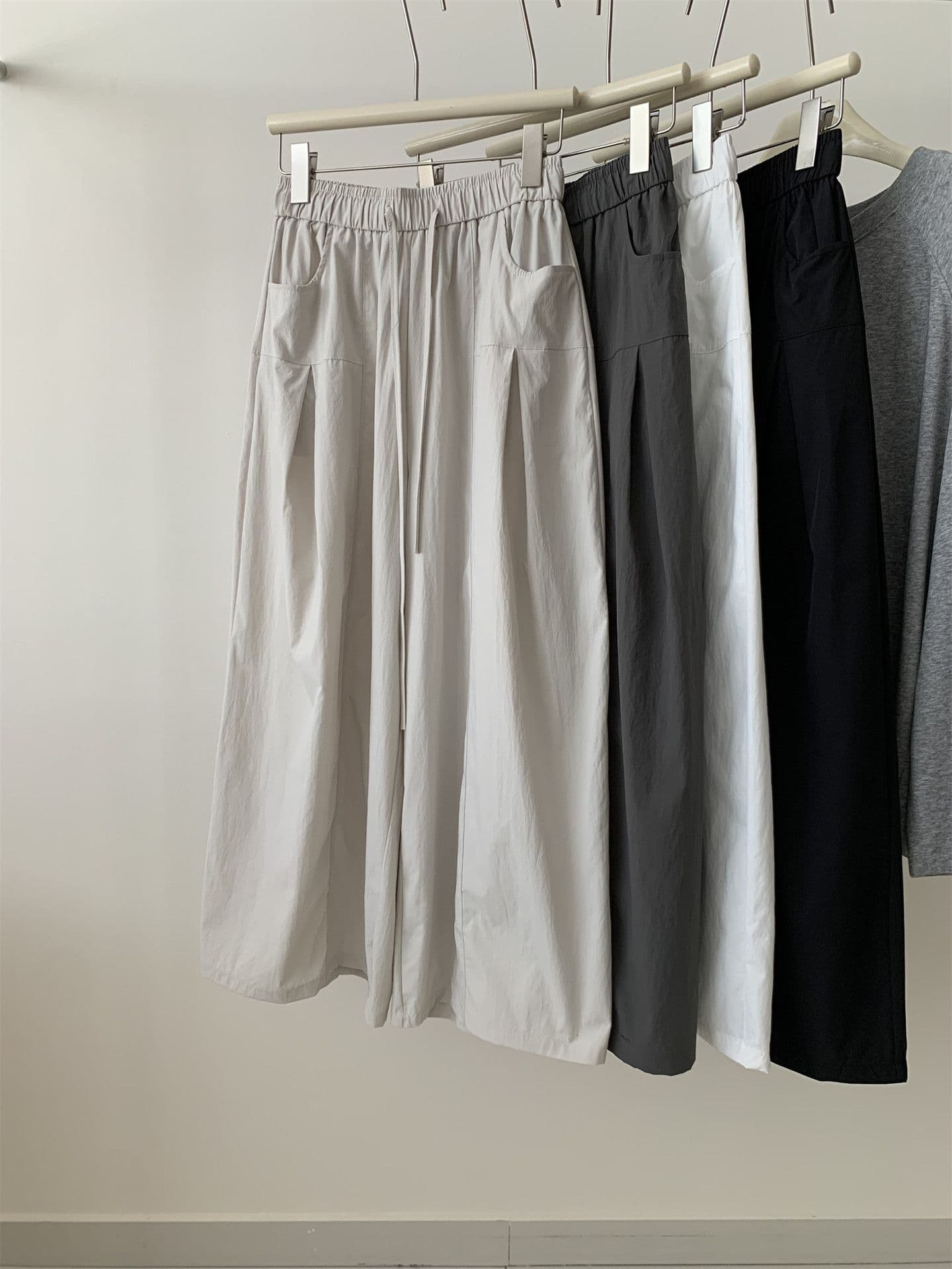 허리밴드 디자인 센스 펌프 Pleat 와이드 레깅스 바지 여름 새로운 한 부서 패션 느긋한 느슨함 속도 건조한 9 포인트 캐주얼 바지 상세 이미지 22
