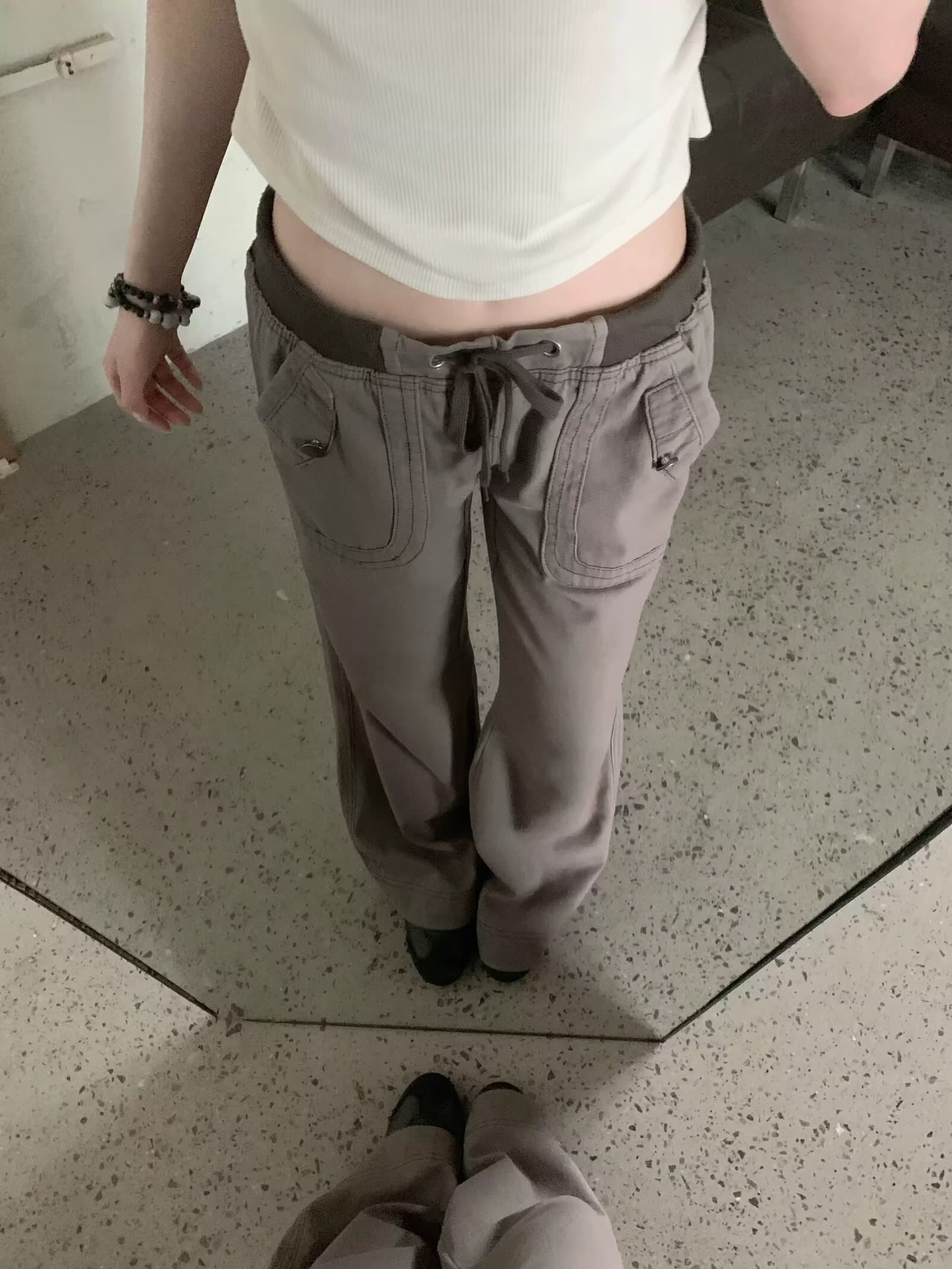 shawne 25ss 한국 작은 대중 개성 디자인 센스 라운드 넥 몸매 가꾸기 반팔 tee 워크웨어 팬츠 상세 이미지 18