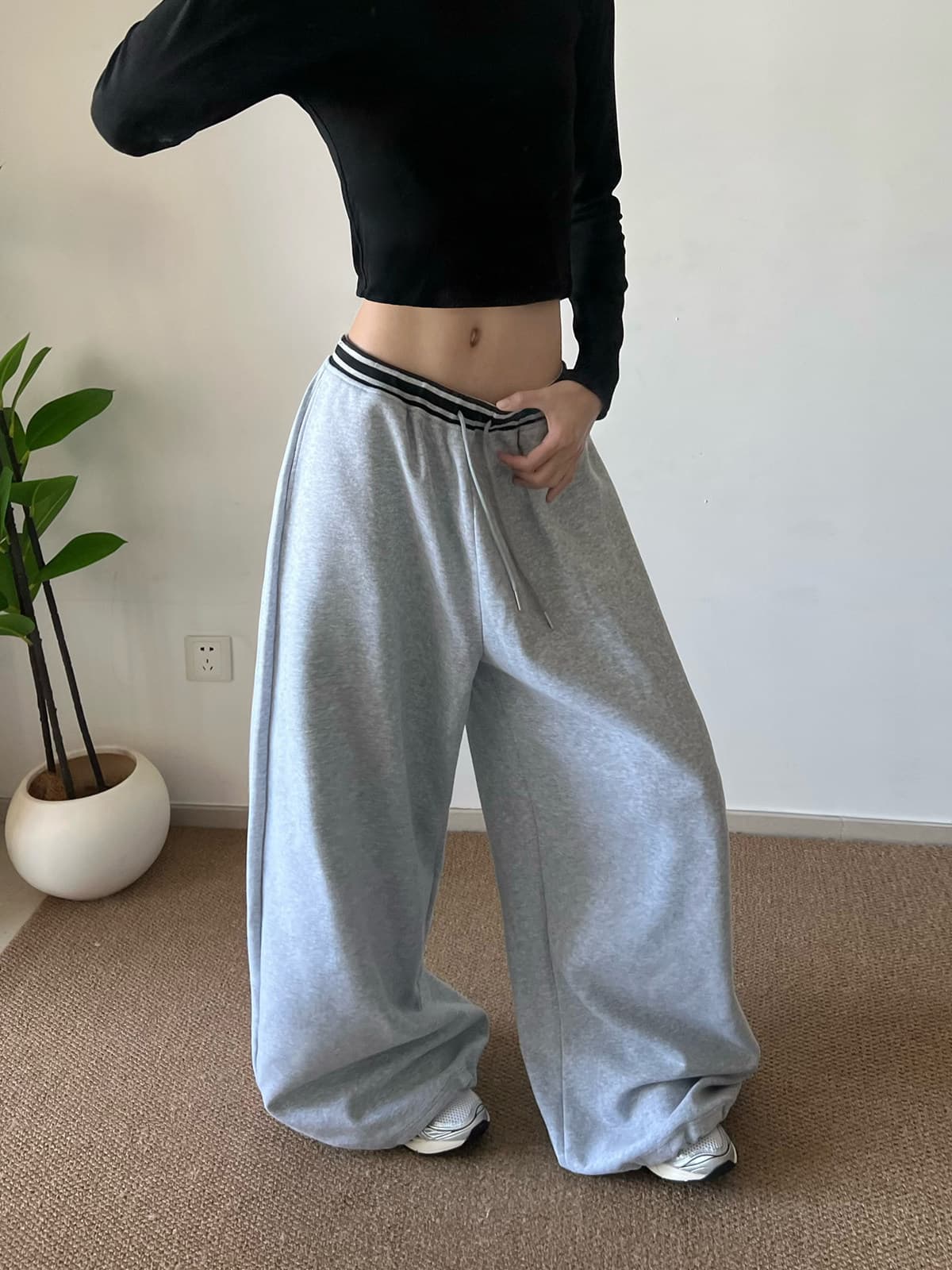 기초 캐주얼 바람 복합 면 밴딩 스트라이프 리브 허리 루즈핏 펌프 로프 운동 바닥 청소 웨이 바지 여성 상세 이미지 12