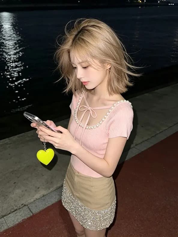 순수한 욕망 바람 나비 반팔 몸매 가꾸기 슬림해 보이는 핫걸 여름 맨위 진주 칼라 디자인 센스 작은 키 단색 티셔츠 이미지 3