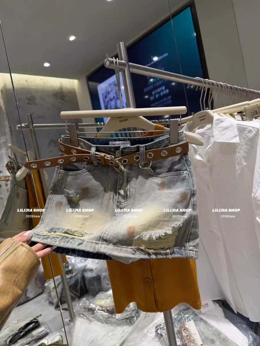 한국 스타일 마 오래된 높음 거리 레트로 찢어진 부분 낙서 반신 스커트 벨트 포함 슬림해 보이는 핫걸 달콤한 차가운 데님 스커트 미니 스커트 여성 이미지 2