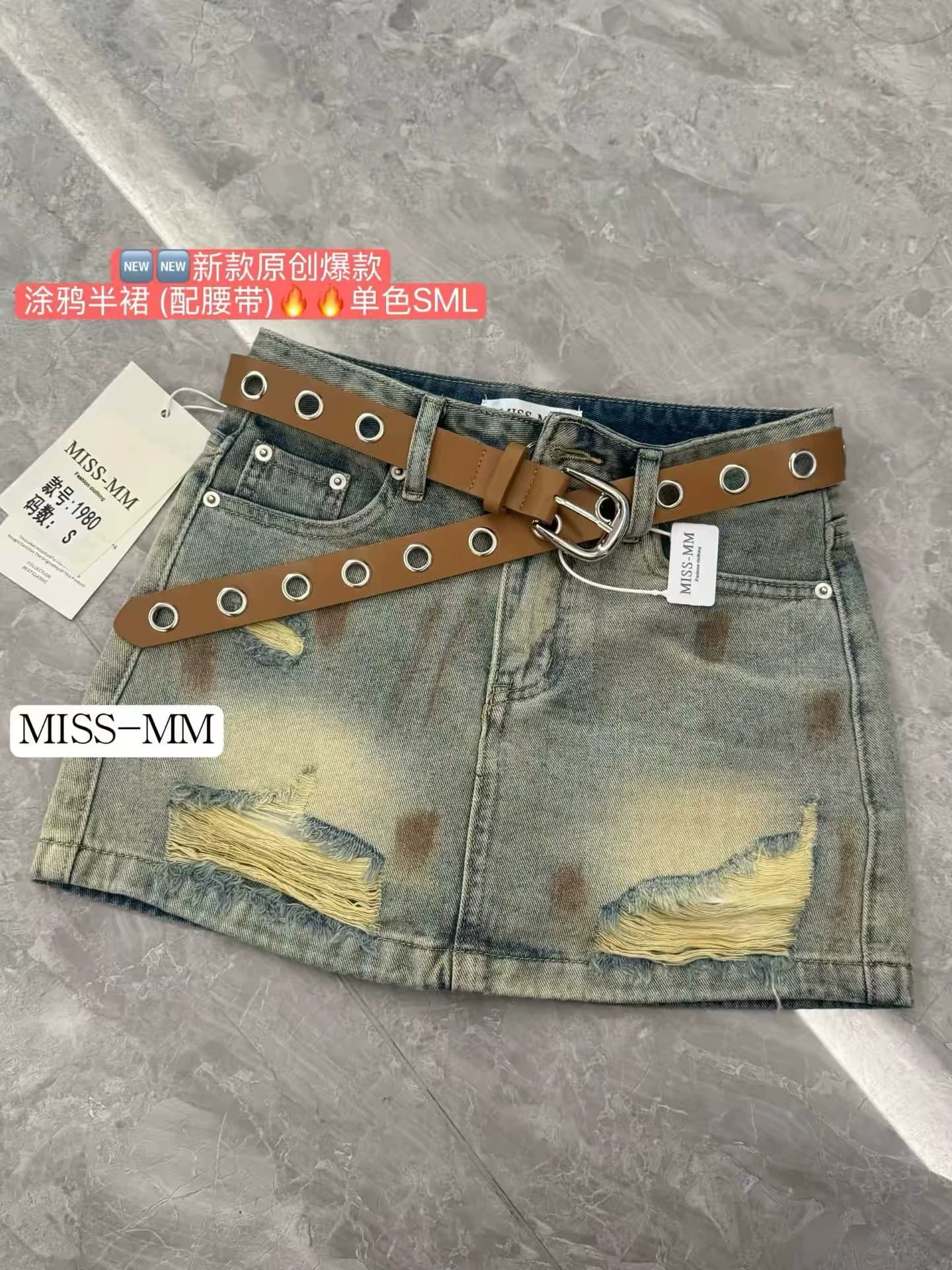한국 스타일 마 오래된 높음 거리 레트로 찢어진 부분 낙서 반신 스커트 벨트 포함 슬림해 보이는 핫걸 달콤한 차가운 데님 스커트 미니 스커트 여성 상세 이미지 2