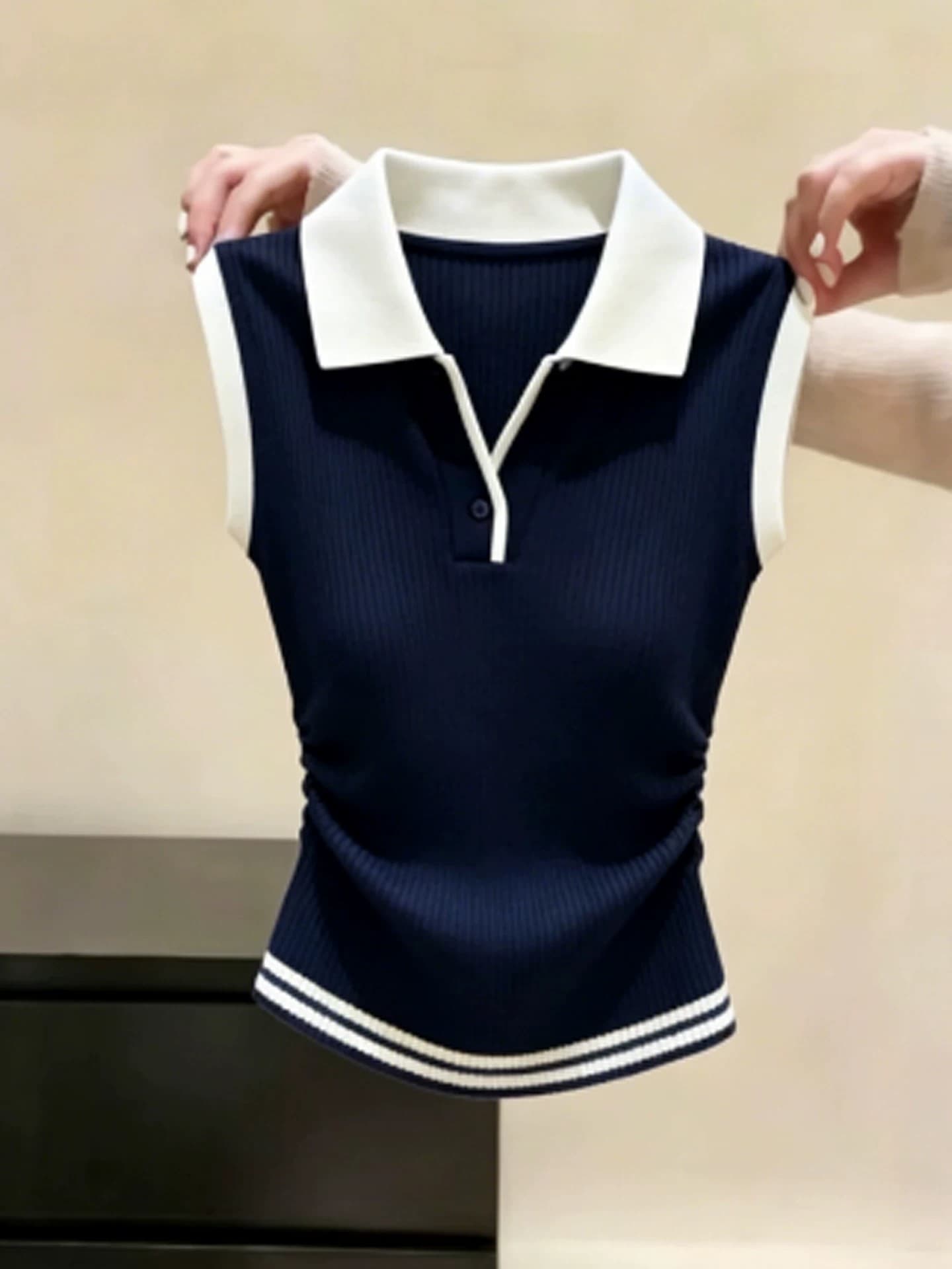 레트로 스타일 해군 POLO 칼라 민소매 니트 허리 수축 조끼 여성 여름 새로운 연령 감소 다용도 작은 대중 맨위 상세 이미지 3