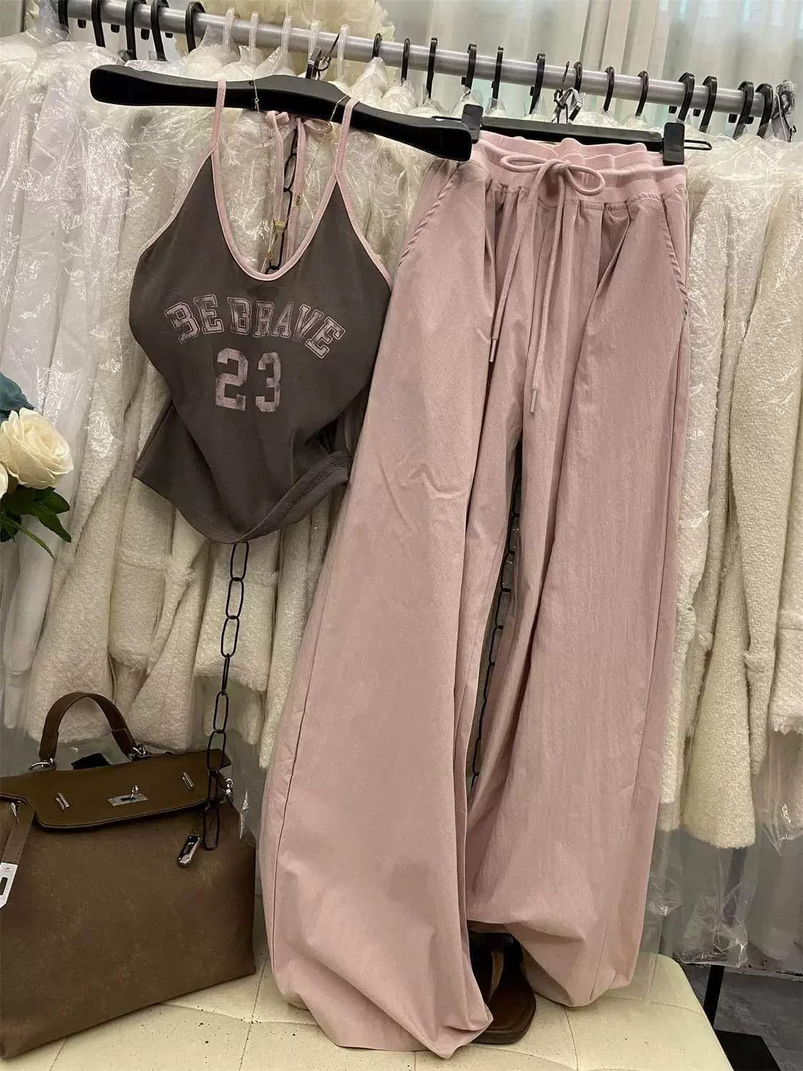 핫걸 운동 바람 알파벳 프린트 행침 목 캐미솔 펌프 로프 와이드 레그 팬츠 캐주얼 롱 바지 투피스 세트 상세 이미지 24