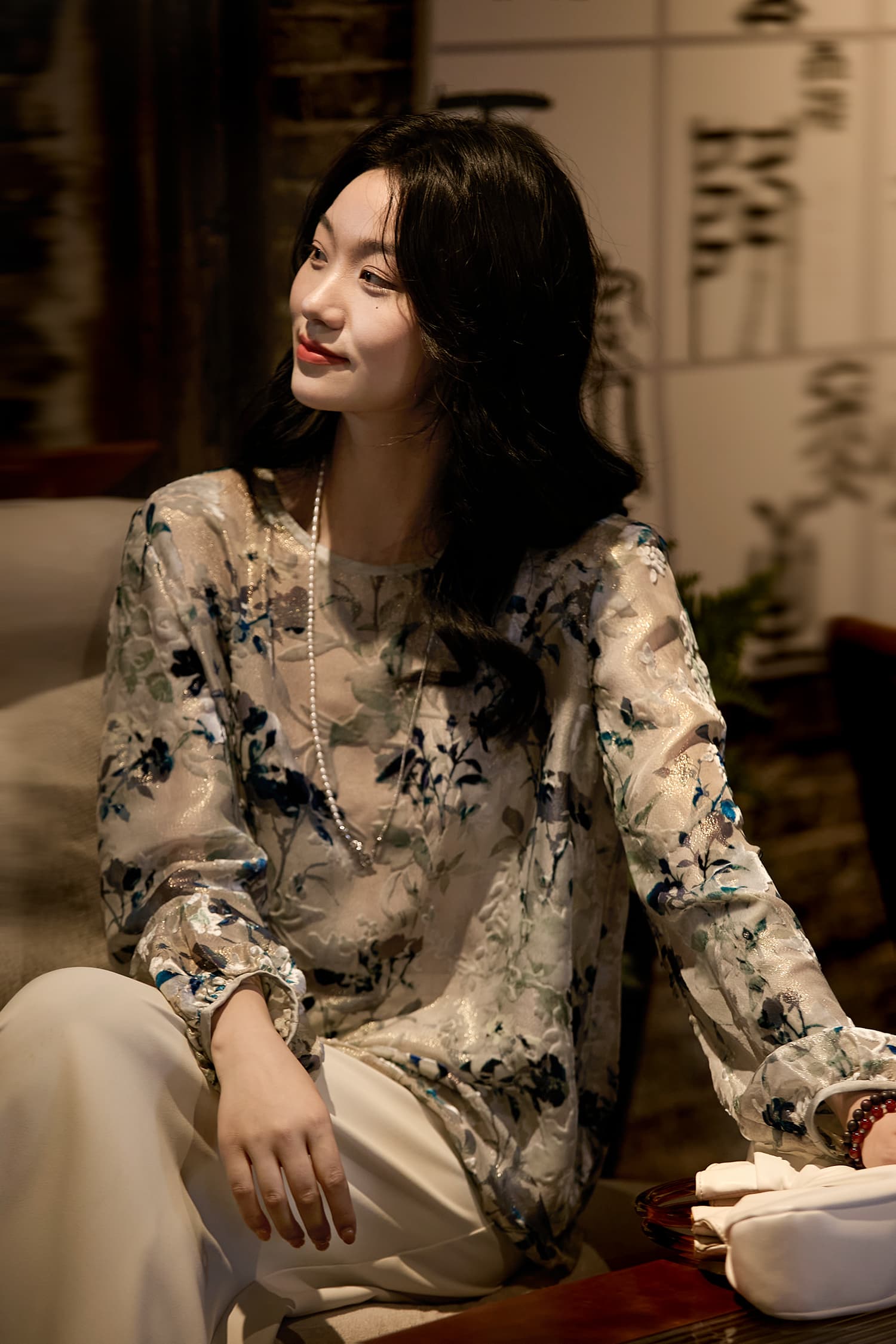 떨어지는 꽃 문자열 외부 비 골드 선 벨벳 썩은 꽃 실크 작은 셔츠 무거운 작업 루즈핏 라운드 넥 블라우스 맨위 여성 새로운 2026 상세 이미지 14