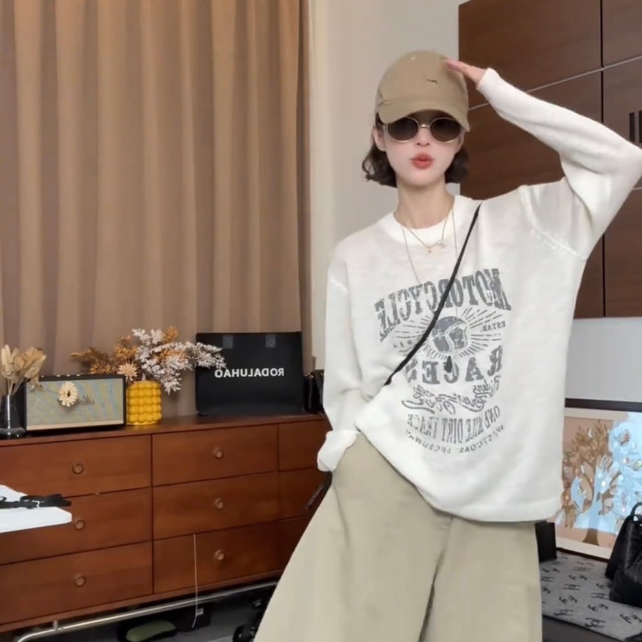아메리칸 레트로 스타일 알파벳 프린트 자외선 차단 블라우스 여성 봄 여름 루즈핏 슬림해 보이는 다용도 긴팔 니트 맨위 트렌디 상세 이미지 8