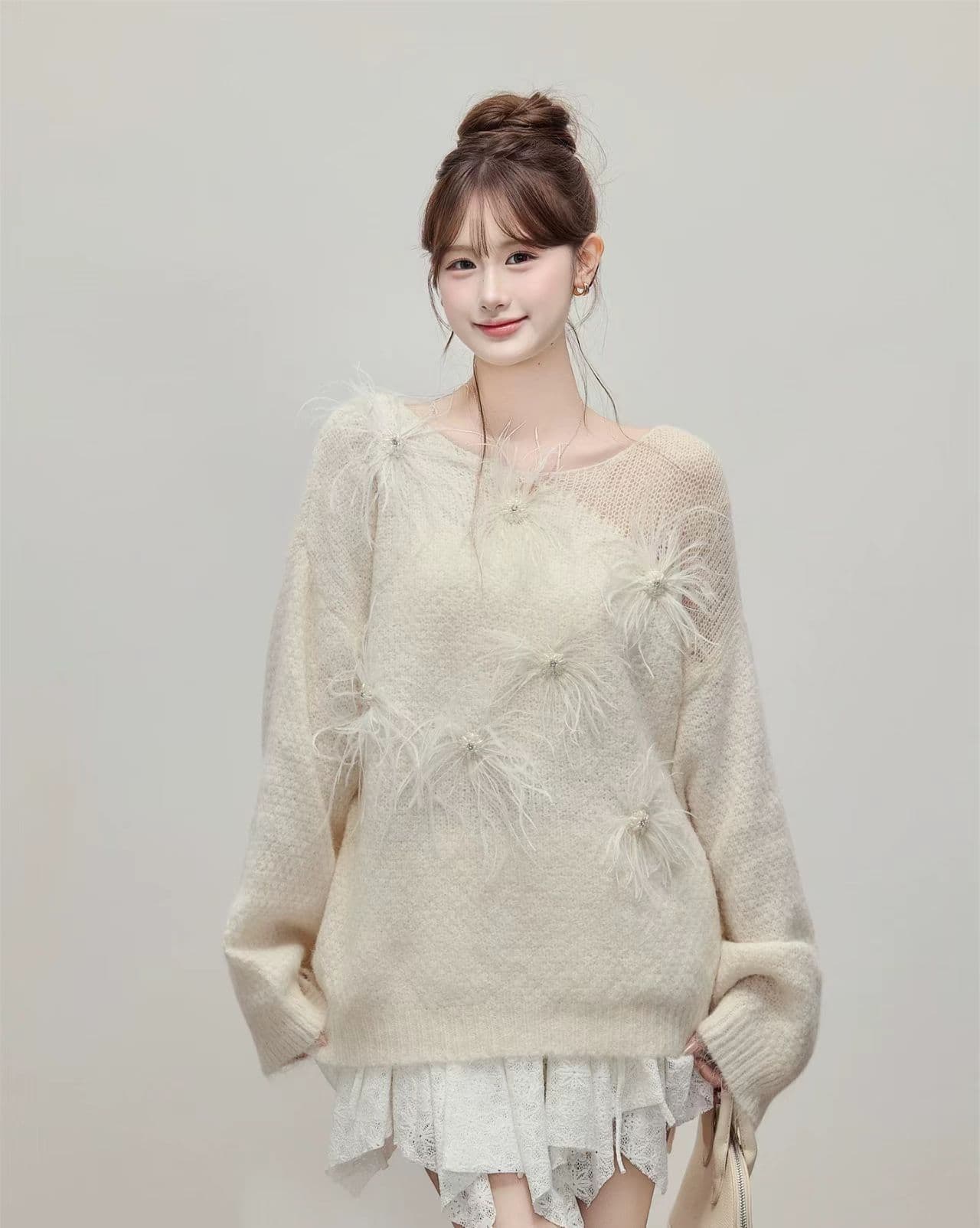 부드러운 고급 센스 비즈 박기 깃털 꽃 홀로우 아웃 풀오버 스웨터 여자 2026 가을 익스트림 제인 라운드 넥 긴팔 니트 스웨터 상세 이미지 1