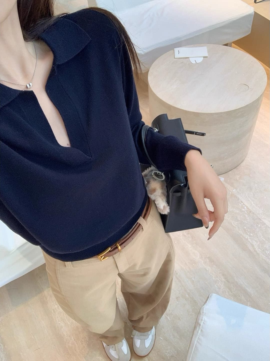 한 부서 문예 레트로 블루 색상 긴팔 니트 스웨터 티셔츠 여성 가을 느긋한 고급 센스 POLO 셔츠 만나는 맨위
