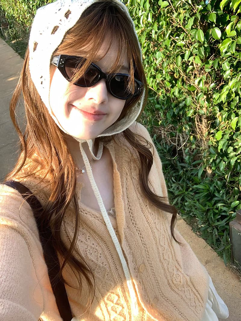 부드러운 바람 우유 화이트 V넥 트위스트 꽃 니트 오픈 가디건 여성 이른 가을 새로운 와이드 부드러운 찹쌀 출퇴근 바람 외부 잡아라. 의류 상세 이미지 6