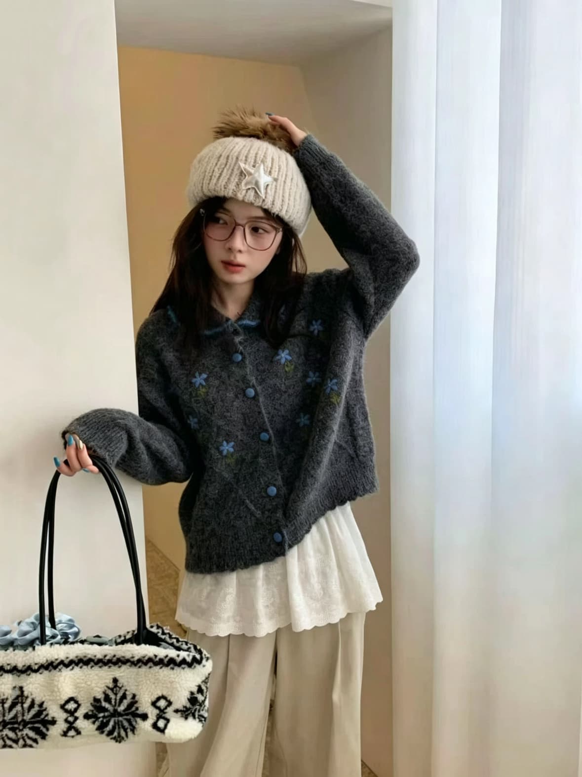 베이비 칼라 니트 오픈 가디건 겨울 의류 2026 가을 겨울철 새로운 한 부서 꽃 부드러운 찹쌀 느긋한 바람 스웨터 여성 코트 상세 이미지 3