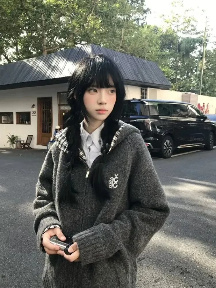 아메리칸 새로운 회색 후드 스웨터 여성 코트 2026 가을 겨울 체크무늬 패치워크 니트 오픈 가디건 지퍼 맨위 트렌디 이미지 4