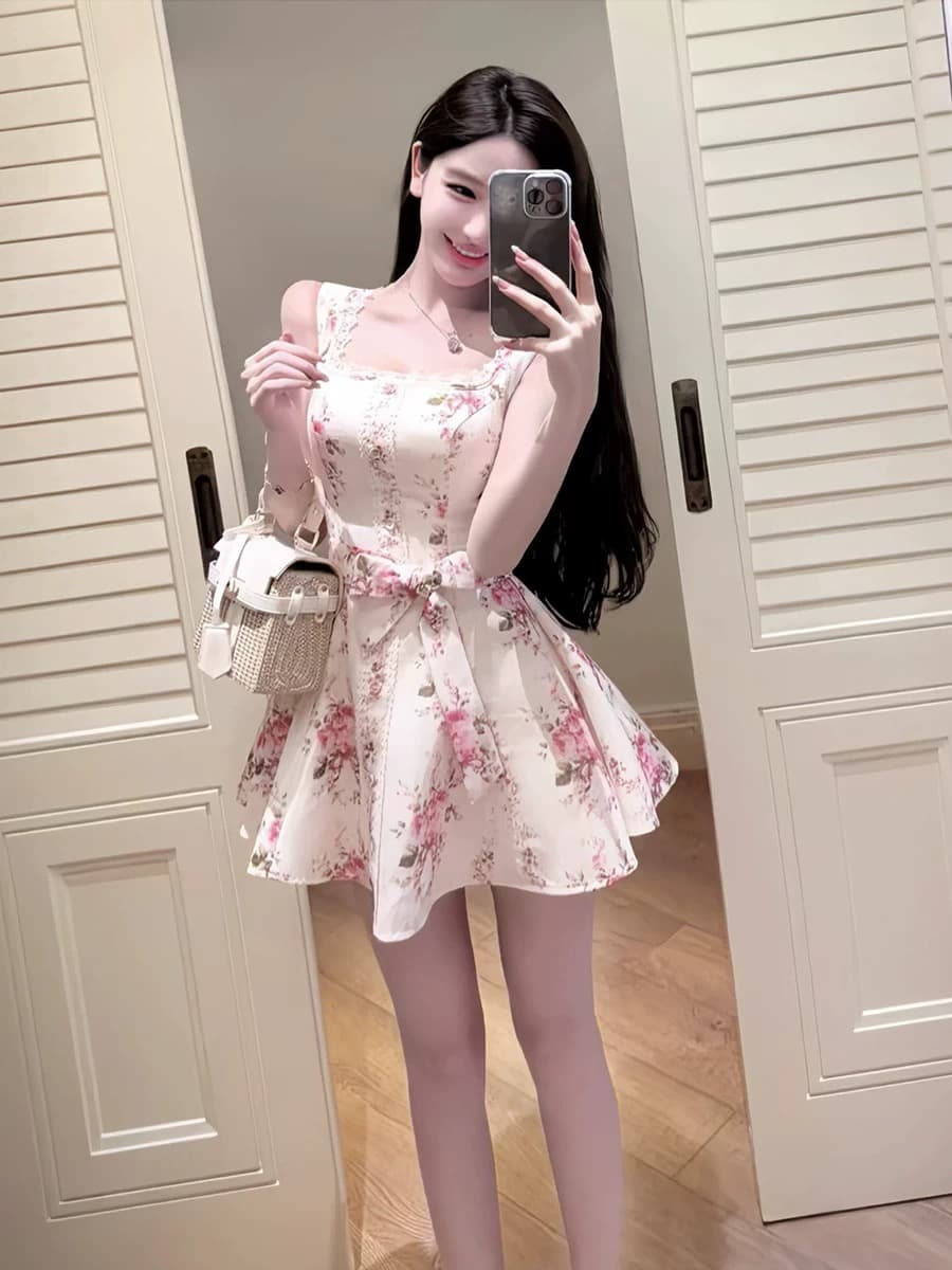 우유 화이트 장미 품격 패션 슬립 민소매 드레스 꼬집기 허리 슬림해 보이는 작은 대중 디자인 센스 아름다운 연령 감소 미니 스커트 상세 이미지 5
