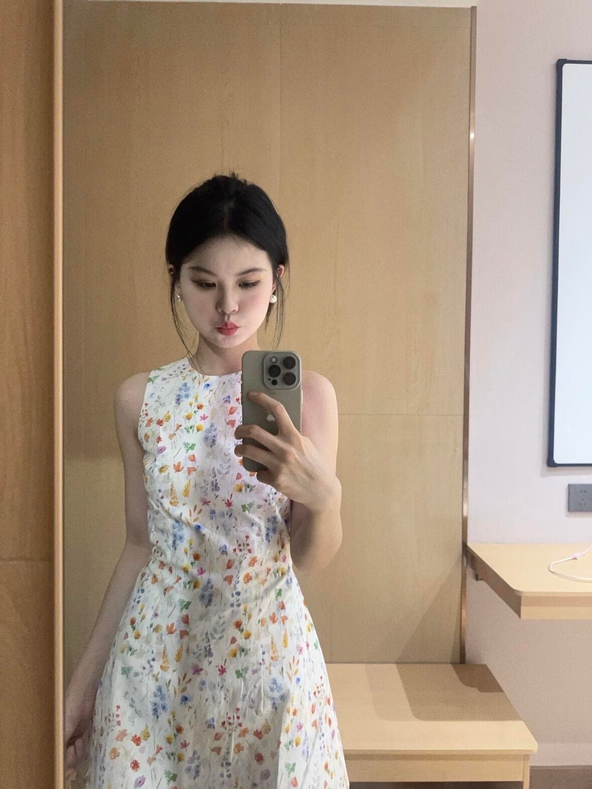 부드러운 바람 달콤함 작은 키 여성 드레스 여름 새로운 프랑스식 장난기 넘치는 연령 감소 꽃무늬 민소매 조끼 미니 스커트 상세 이미지 1