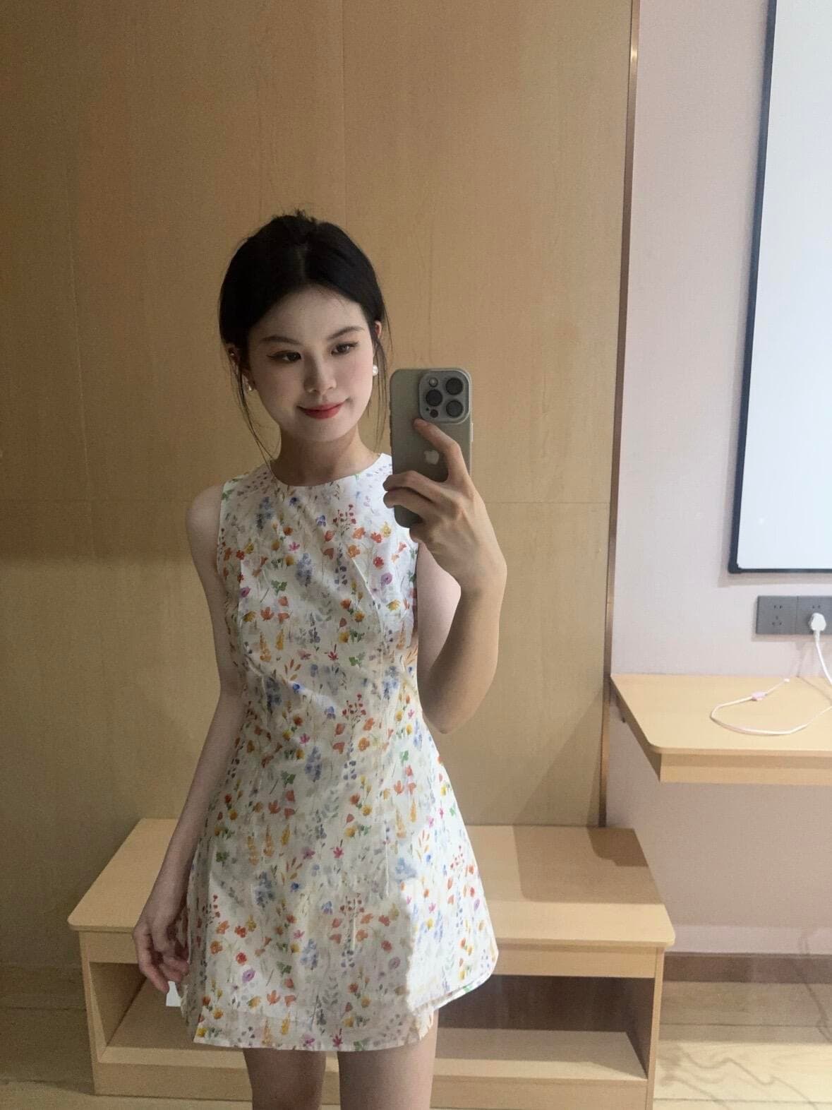 부드러운 바람 달콤함 작은 키 여성 드레스 여름 새로운 프랑스식 장난기 넘치는 연령 감소 꽃무늬 민소매 조끼 미니 스커트 상세 이미지 5
