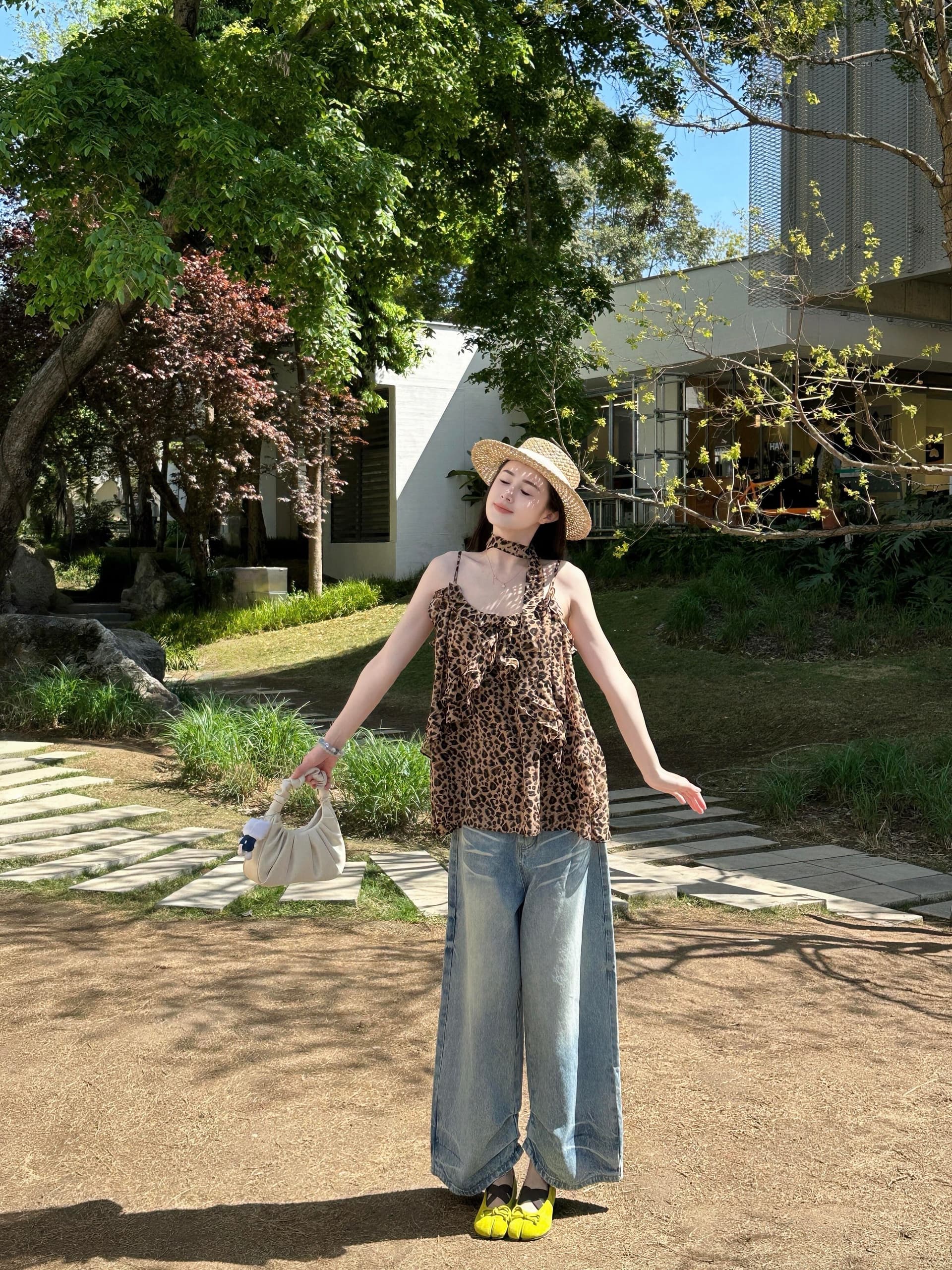 달콤한 차가운 핫걸 레오파드 무늬 리본 조끼 슬립 여성 의류 여름 디자인 센스 레트로 프릴 루즈핏 민소매 맨위 상세 이미지 2